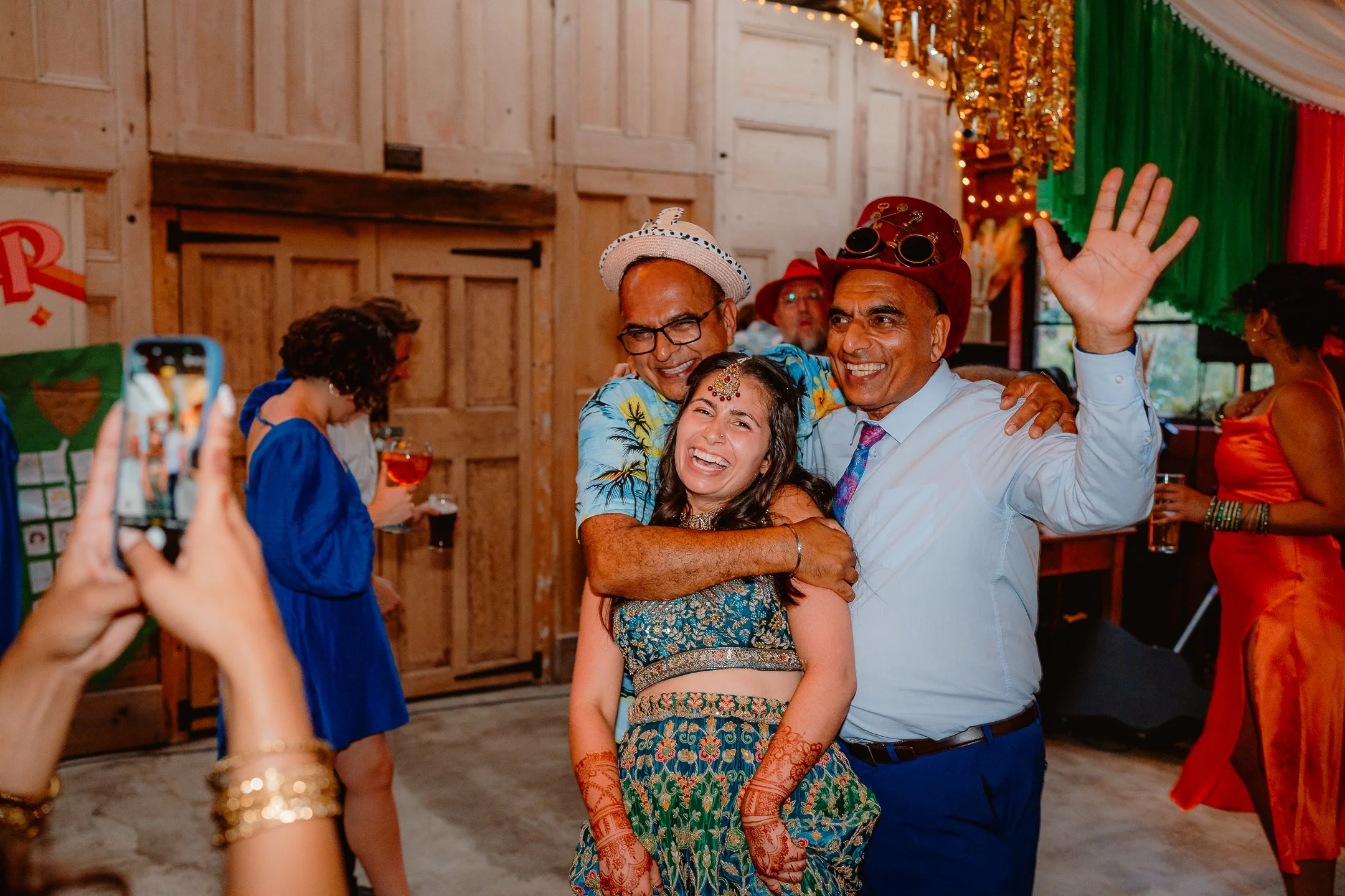 Ella & Chris - Bromwich park - LR --1049.jpg