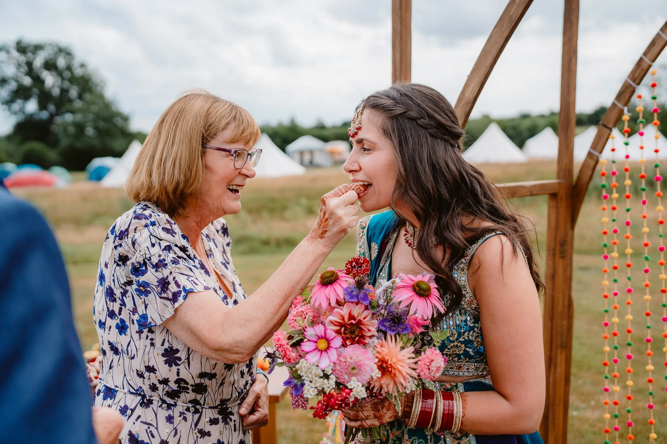 Ella & Chris - Bromwich park - LR --301.jpg