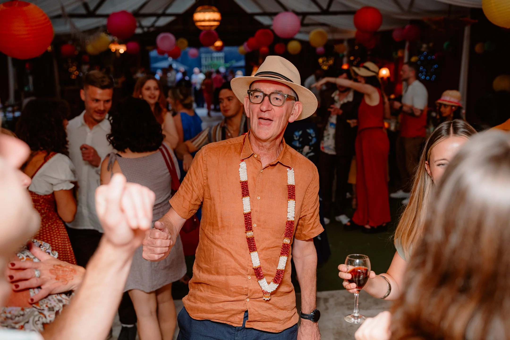 Ella & Chris - Bromwich park - LR --1002.jpg