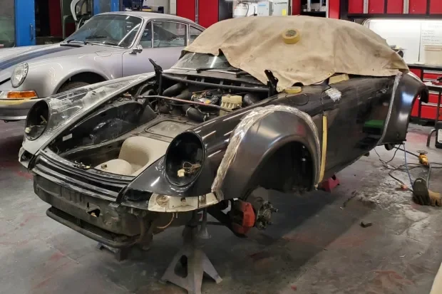 1987_porsche_911-carrera_build-shot.webp