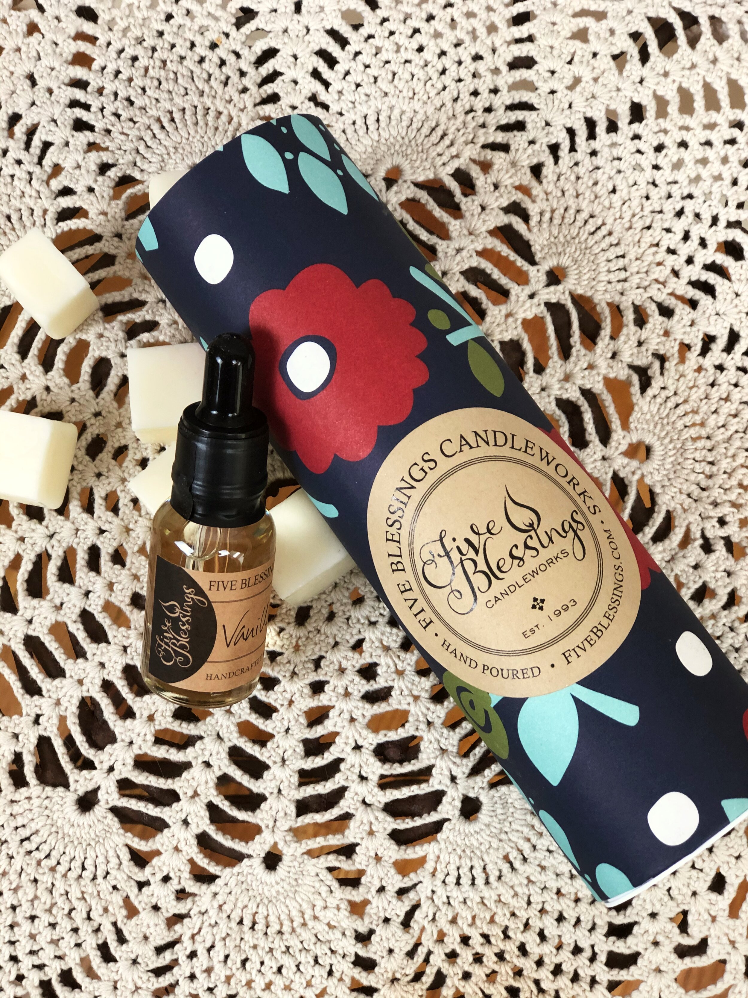 Gift Bundle - Tube of 14 Melts and 1/2 oz Oil