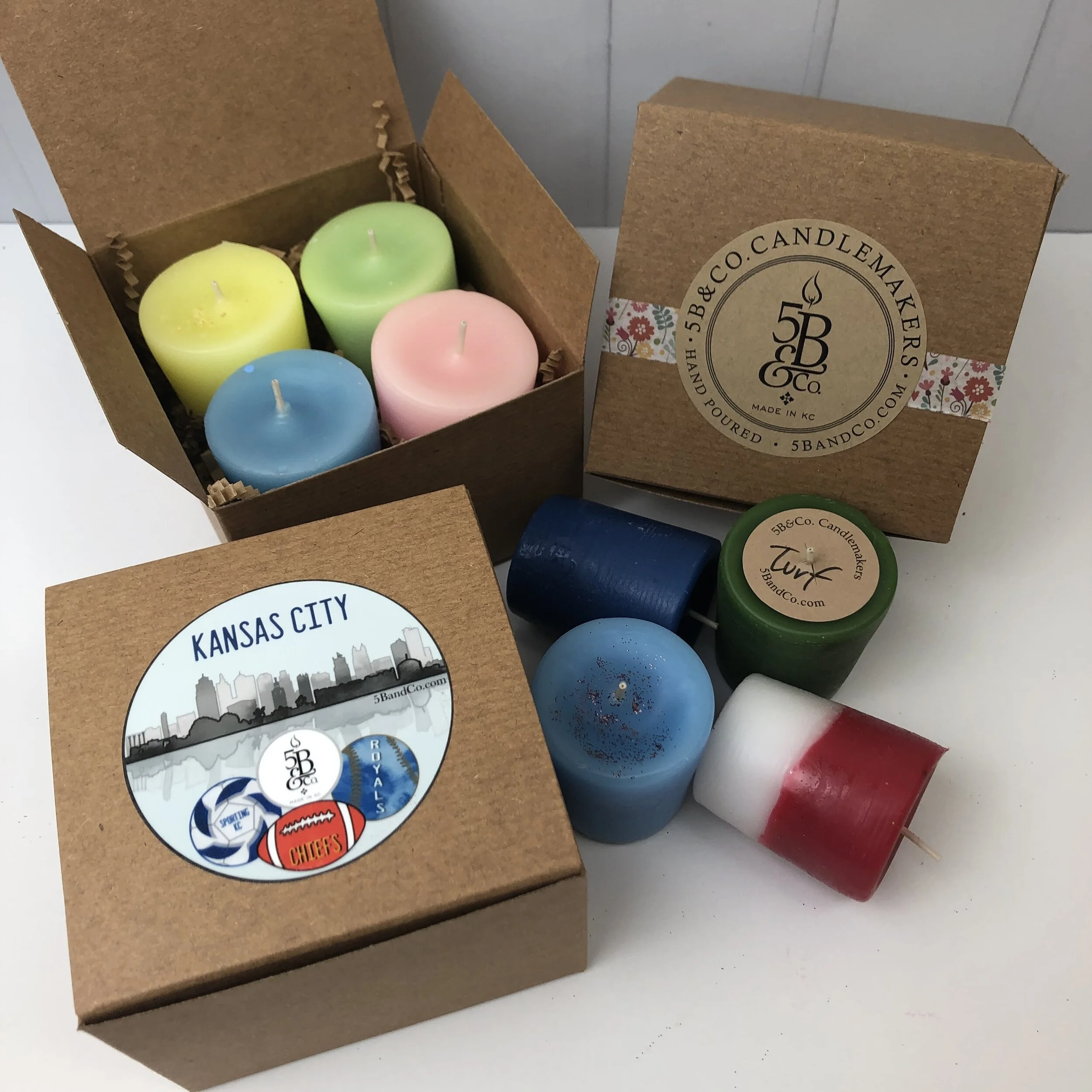 box of 4 votives for any occasion, choose from our list or customize