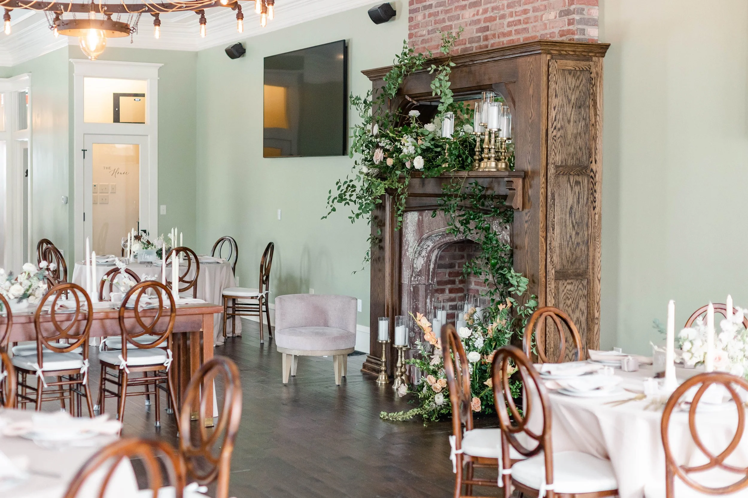 Company 421 Wedding Photos108697.jpg