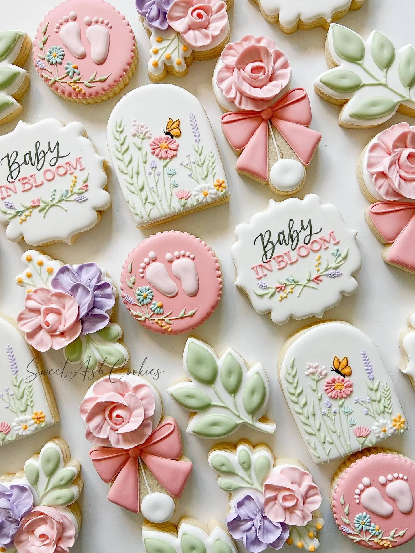 The first Baby in Bloom set of the season 🌸💕😍

#cookiesofinstagram #sugarcookies #cookiedecorating #spring #babyinbloom