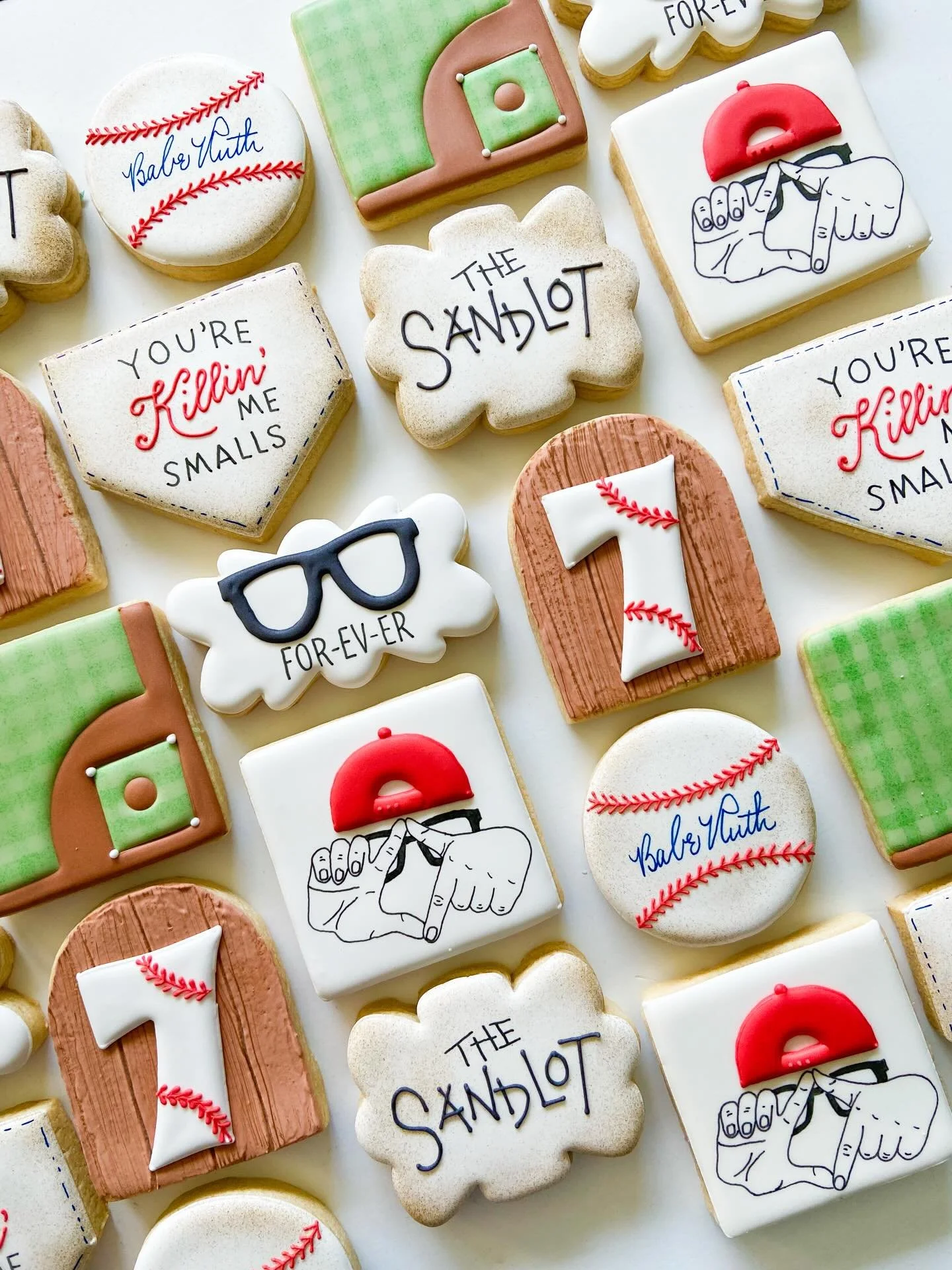 L7 Weenie is a common insult around here ⚾️

A classic! 

#cookiesofinstagram #baseballcookies #royalicing