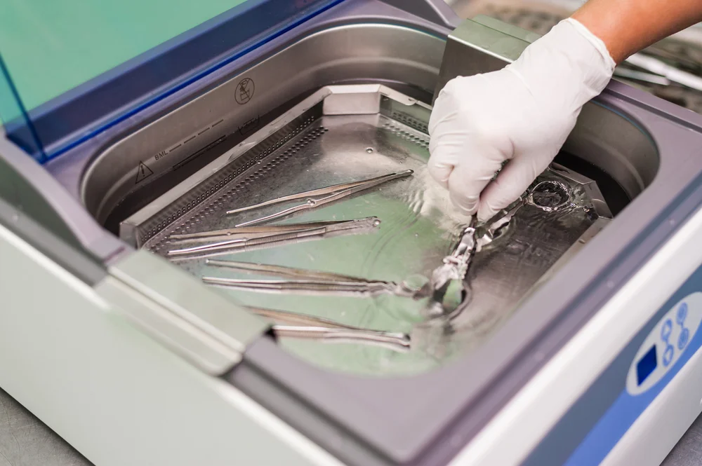 Why the Sterilization Process Requires an Ultrasonic Cleaner
