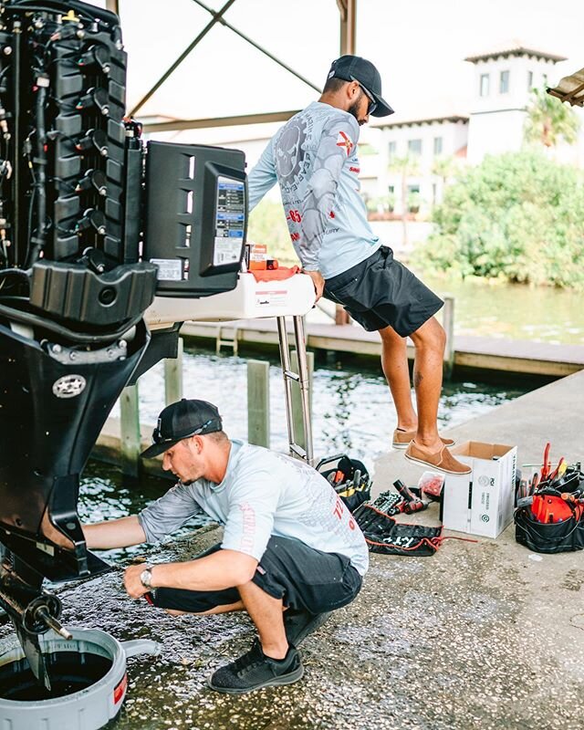 Currently taking a trip to Orlando for a client who needed the best of the best so you know we had to give it to them 🏝 perfect weather to be out on the water so crank up the motors 🛥 may your weekend been filled with glass waters 🔱 📸: @stillsbyh