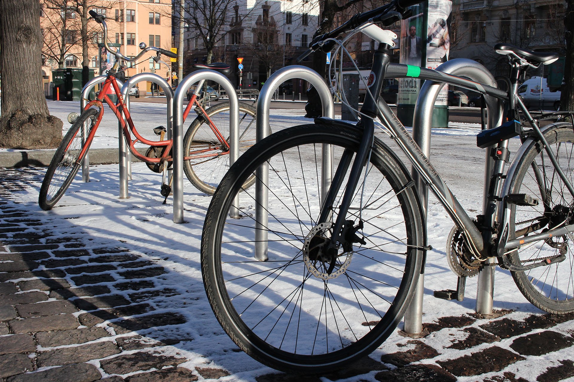 Inverted-U rack - powder coated silver