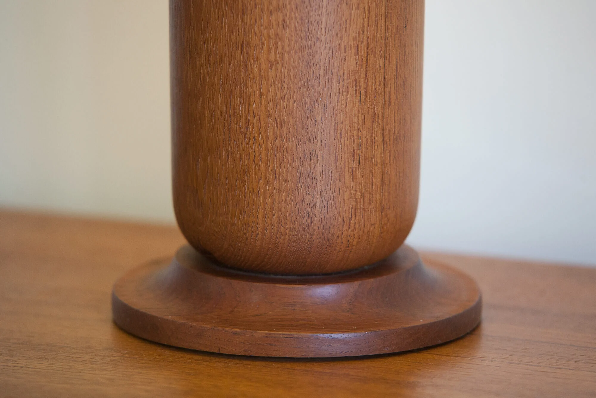 lampe_table_teck_detail2.jpg