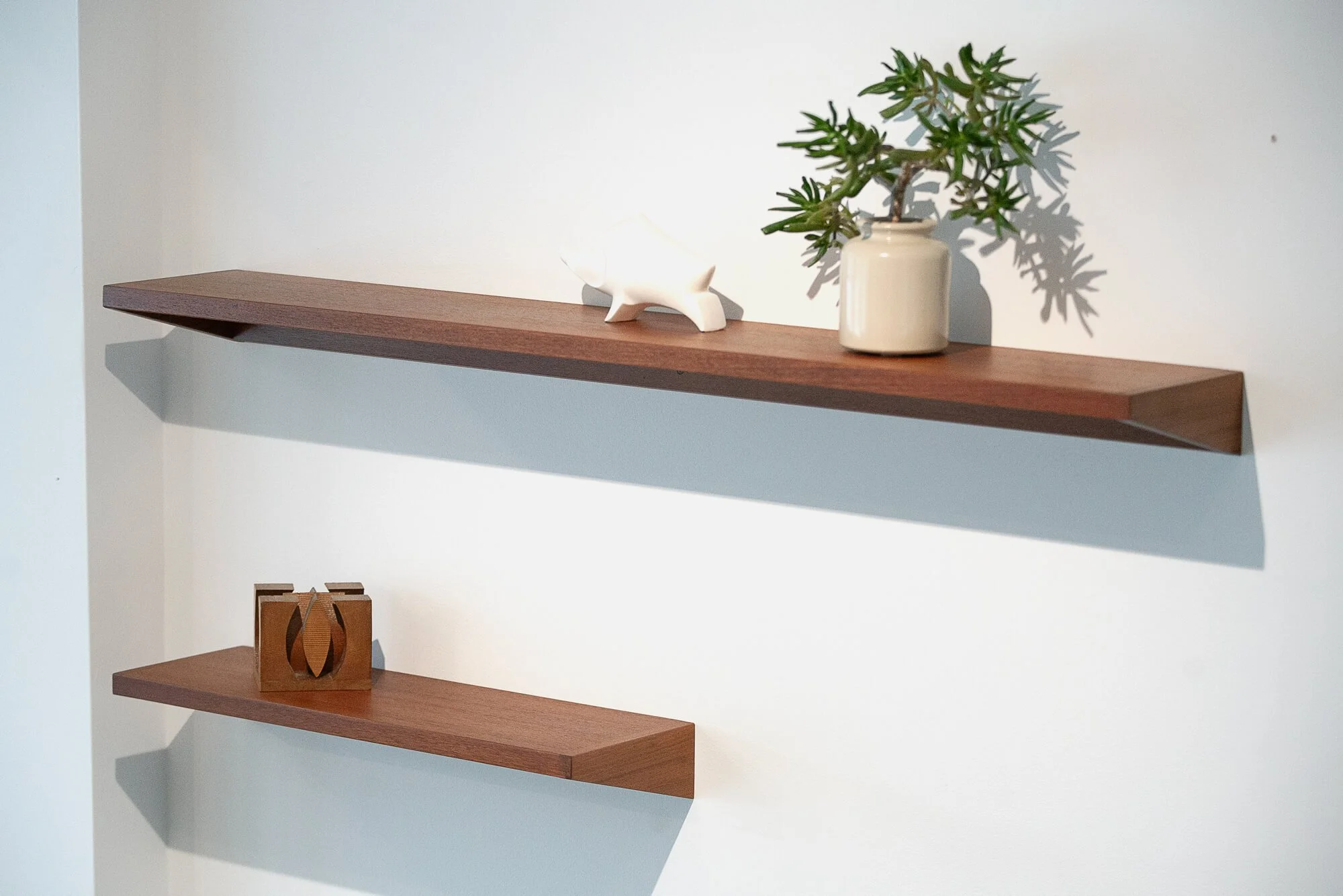 Paire de tablettes en teck