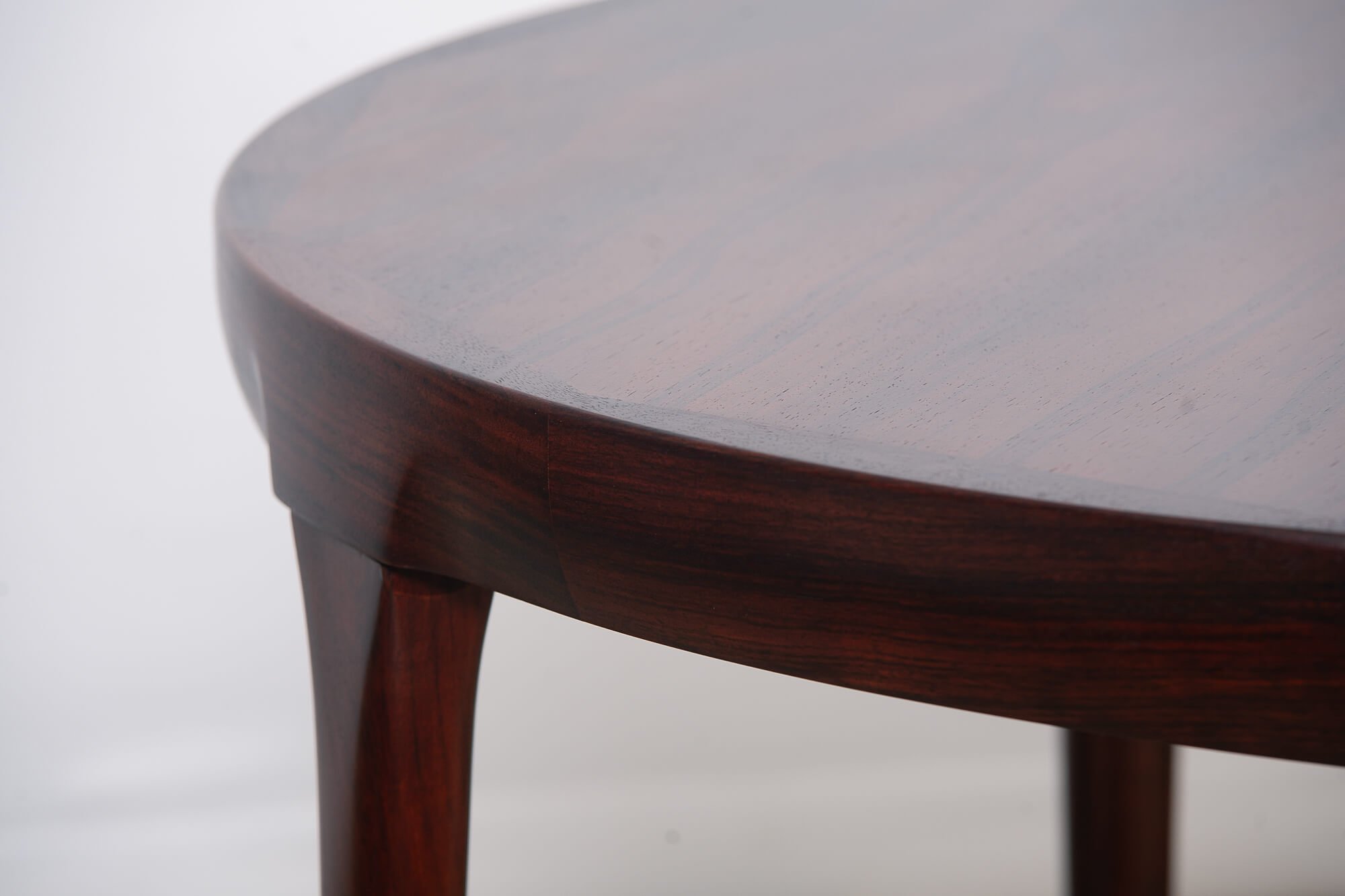 table_salle_manger_rosewood_ibkofodlarsen_faarup_detail2.jpg