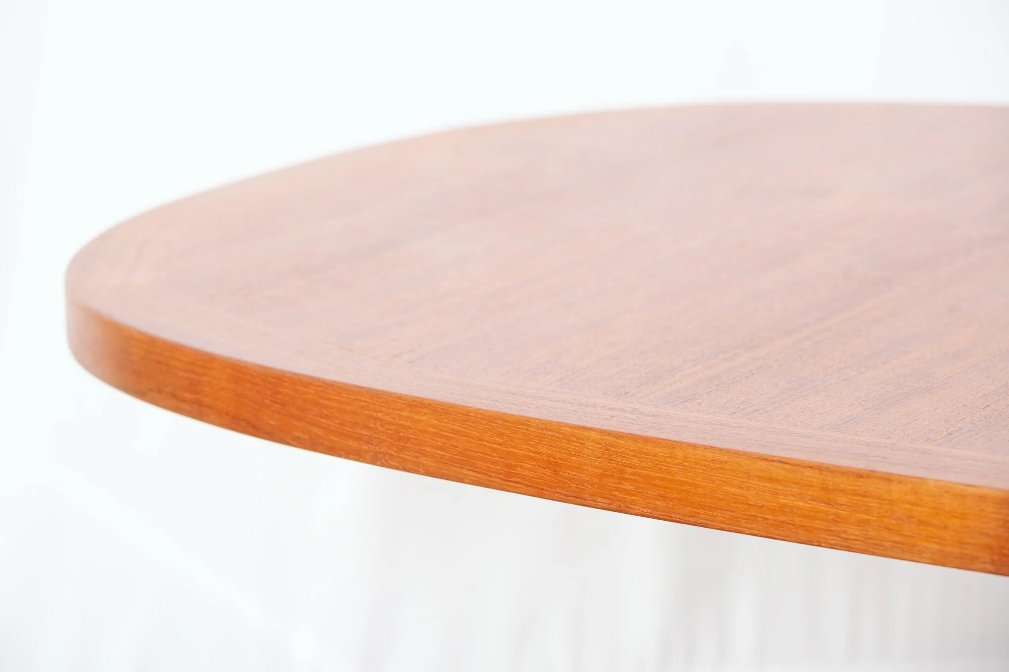 table_salle_manger_teck_am_mobler_detail2.jpg
