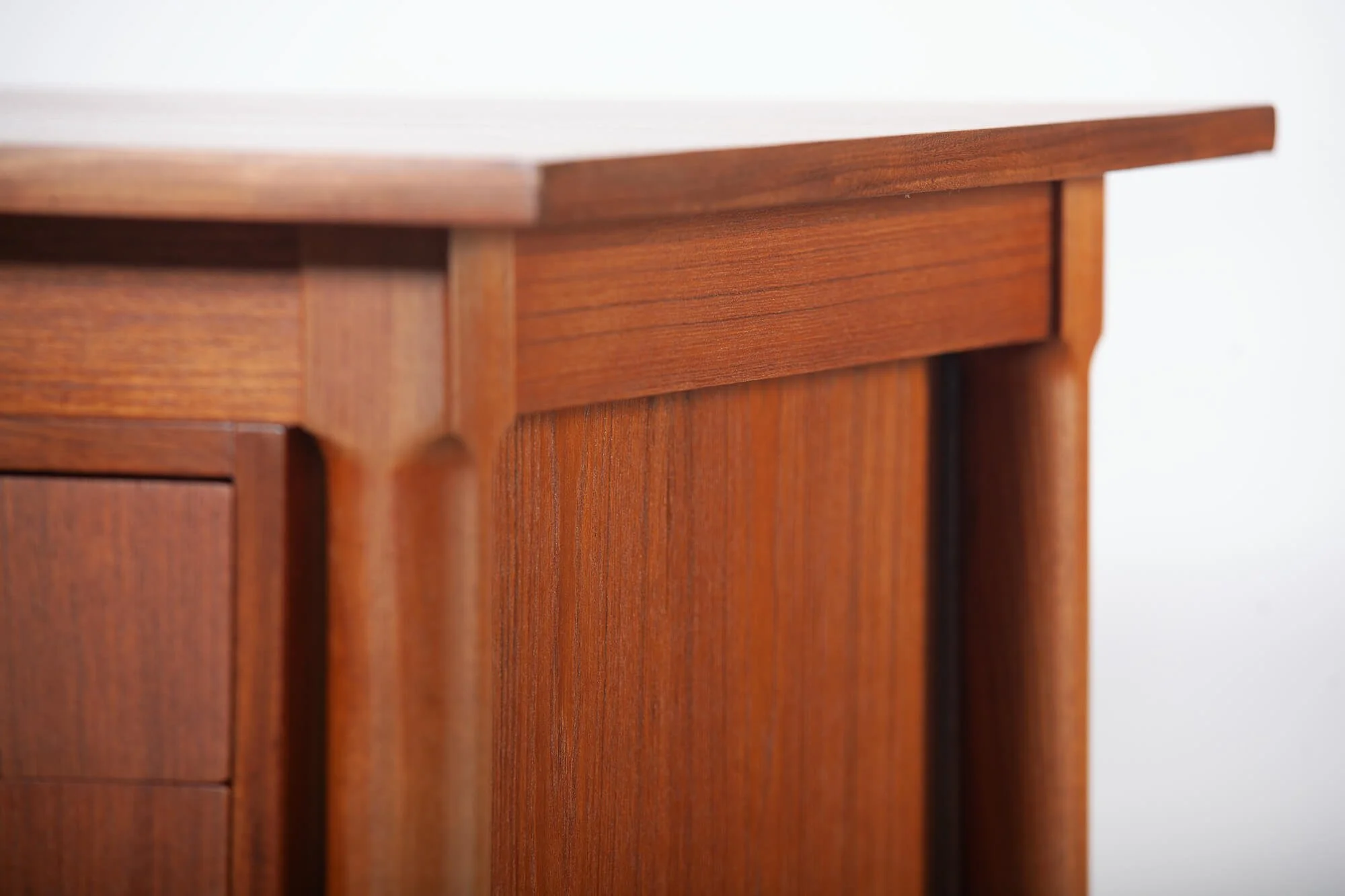 bureau_travail_teck_vi_ma_mobler_detail2.jpg