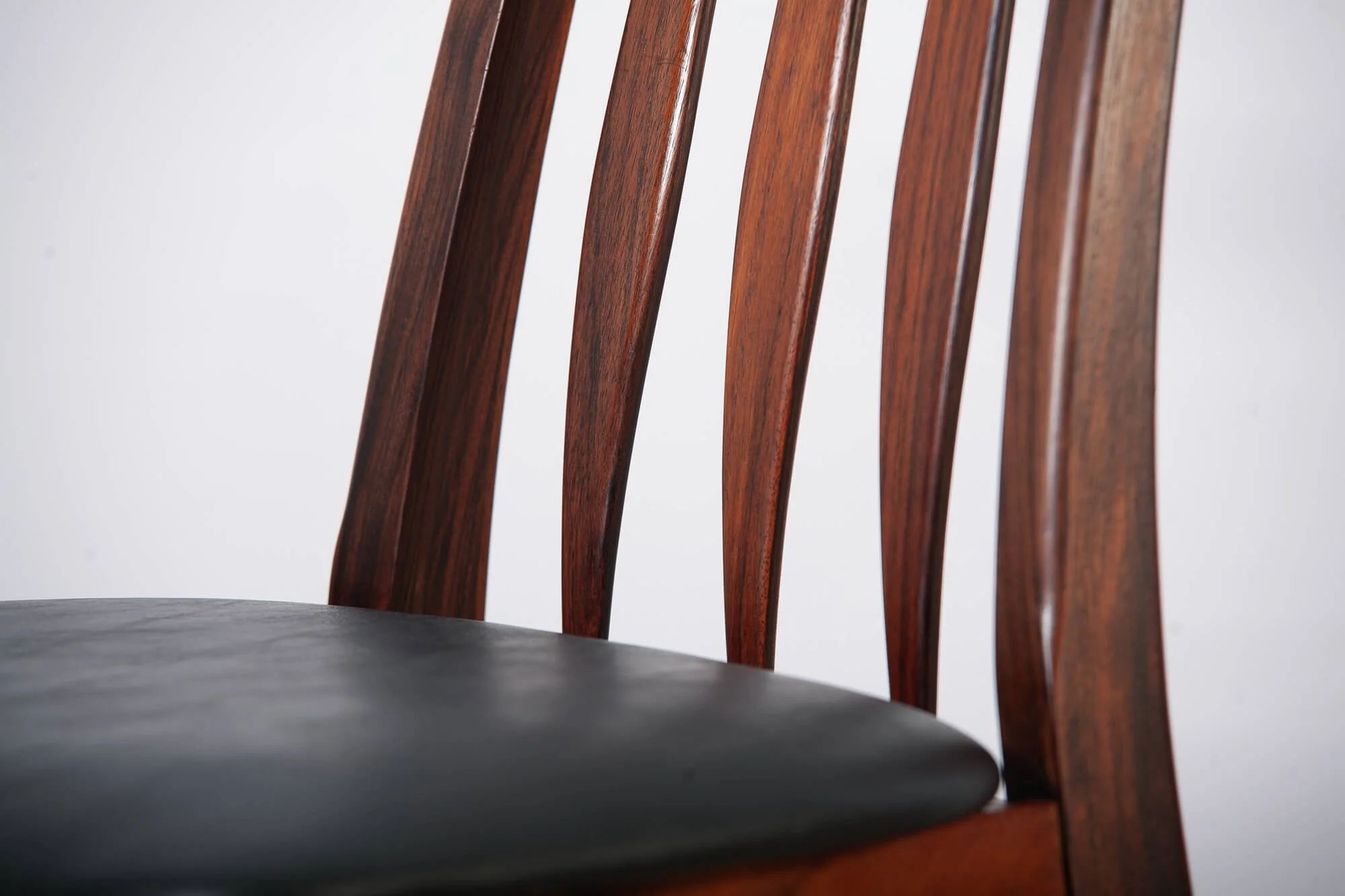 chaises_salle_manger_rosewood_hornslet_eva_detail1.jpg