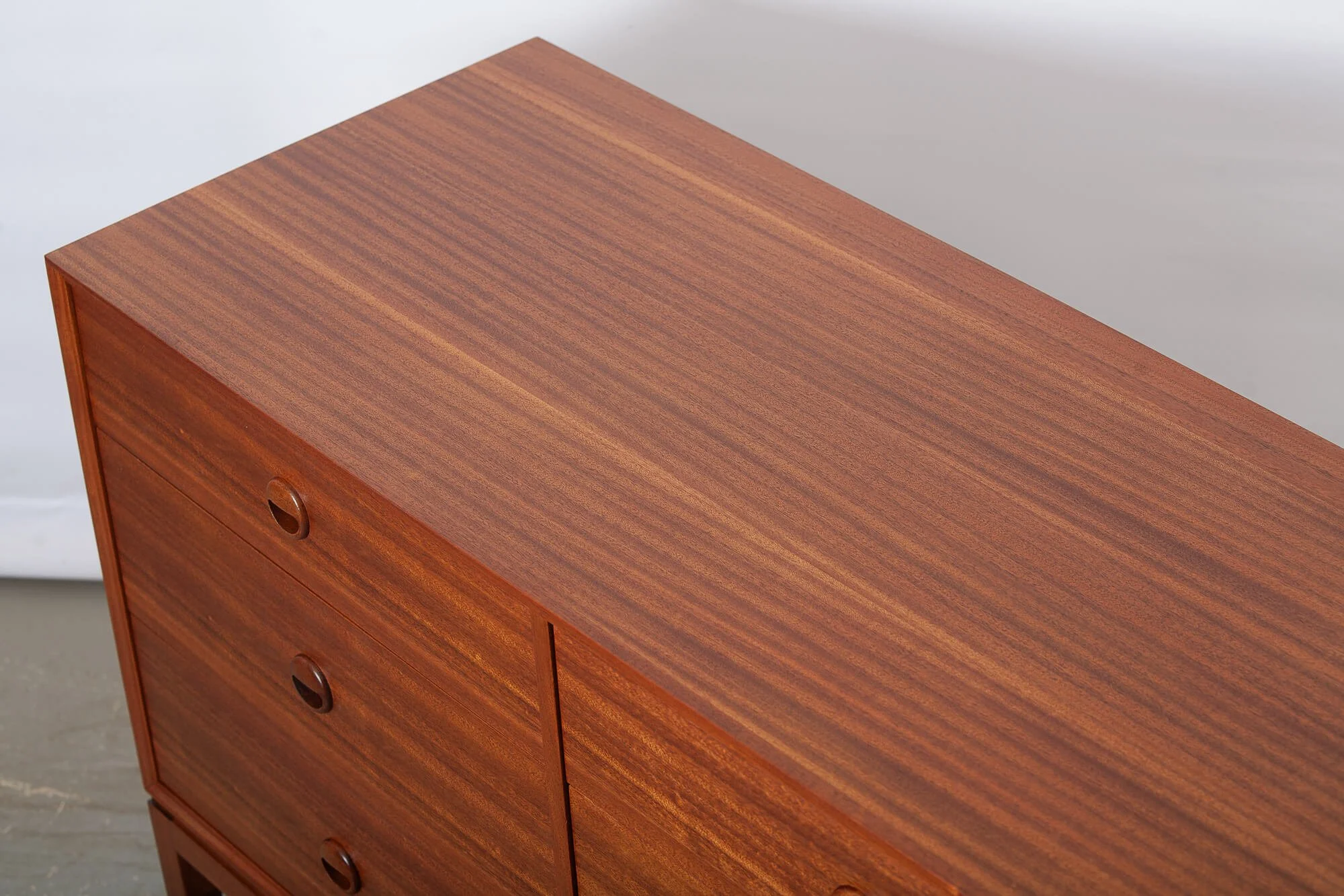 Commode 9 tiroirs en sapelli