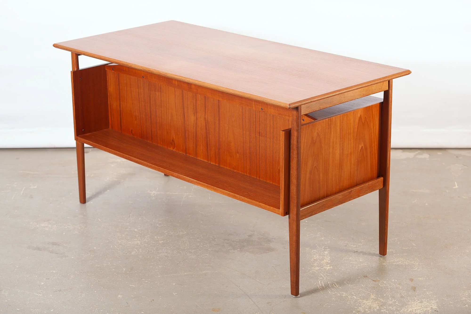 bureau_travail_teck_tibergaard_back.jpg