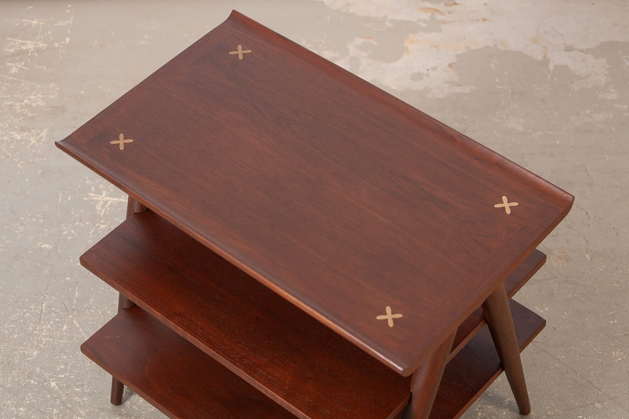 table_appoint_noyer_americanmartinsville_accord_detail2.jpg