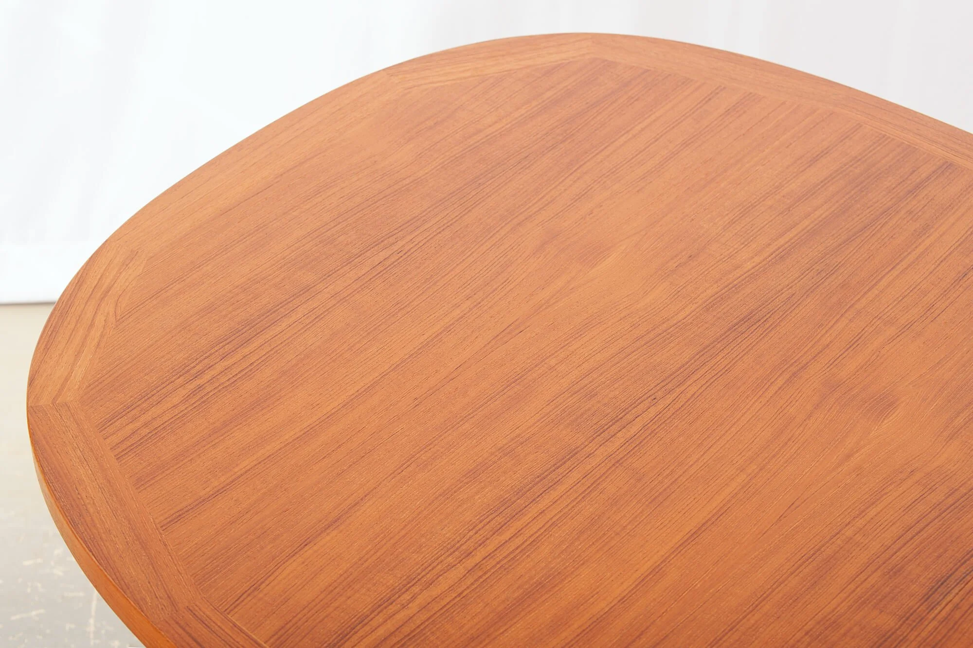 table_salle_manger_teck_am_mobler_detail3.jpg
