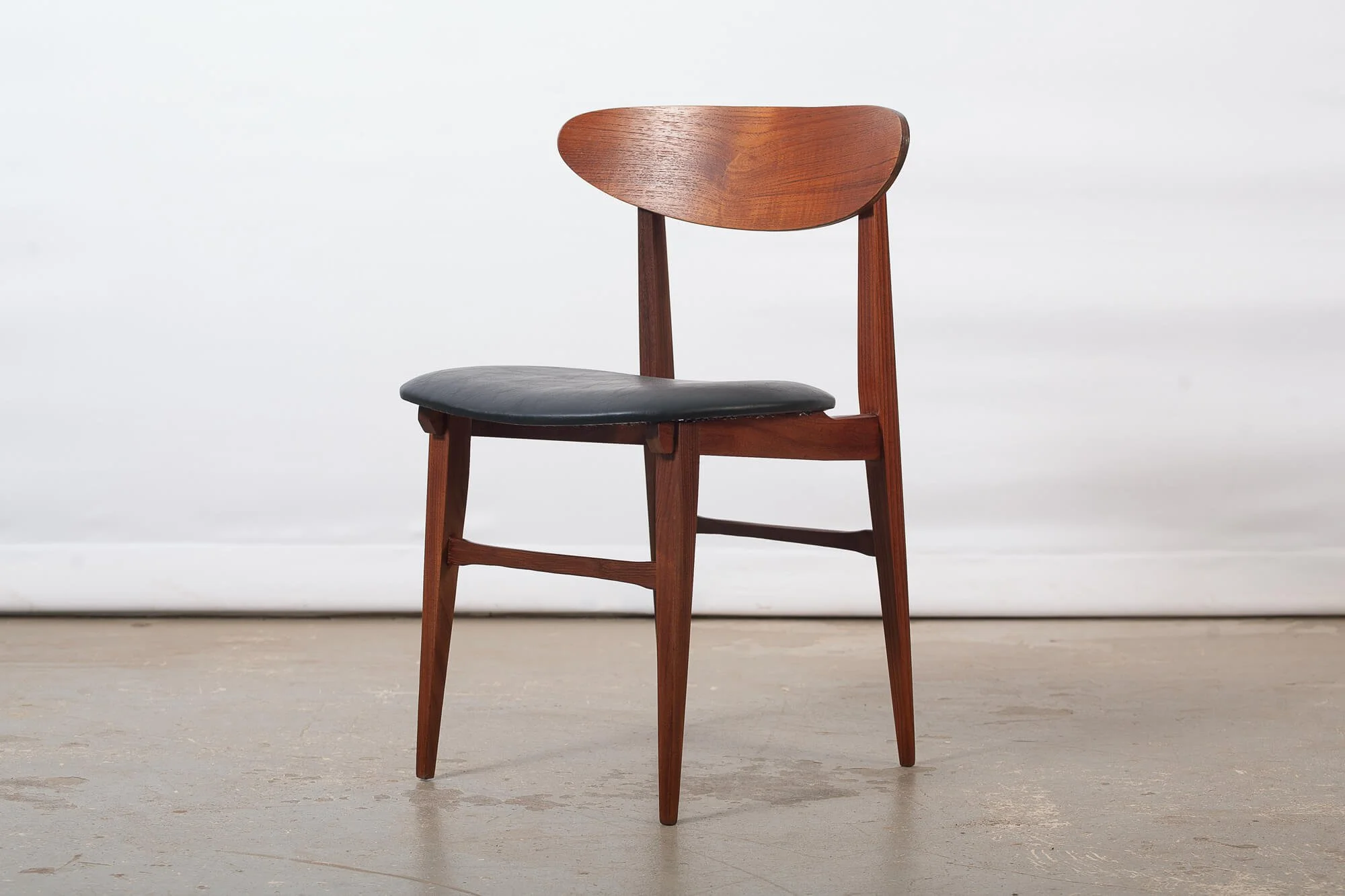 4 chaises de salle à manger en teck