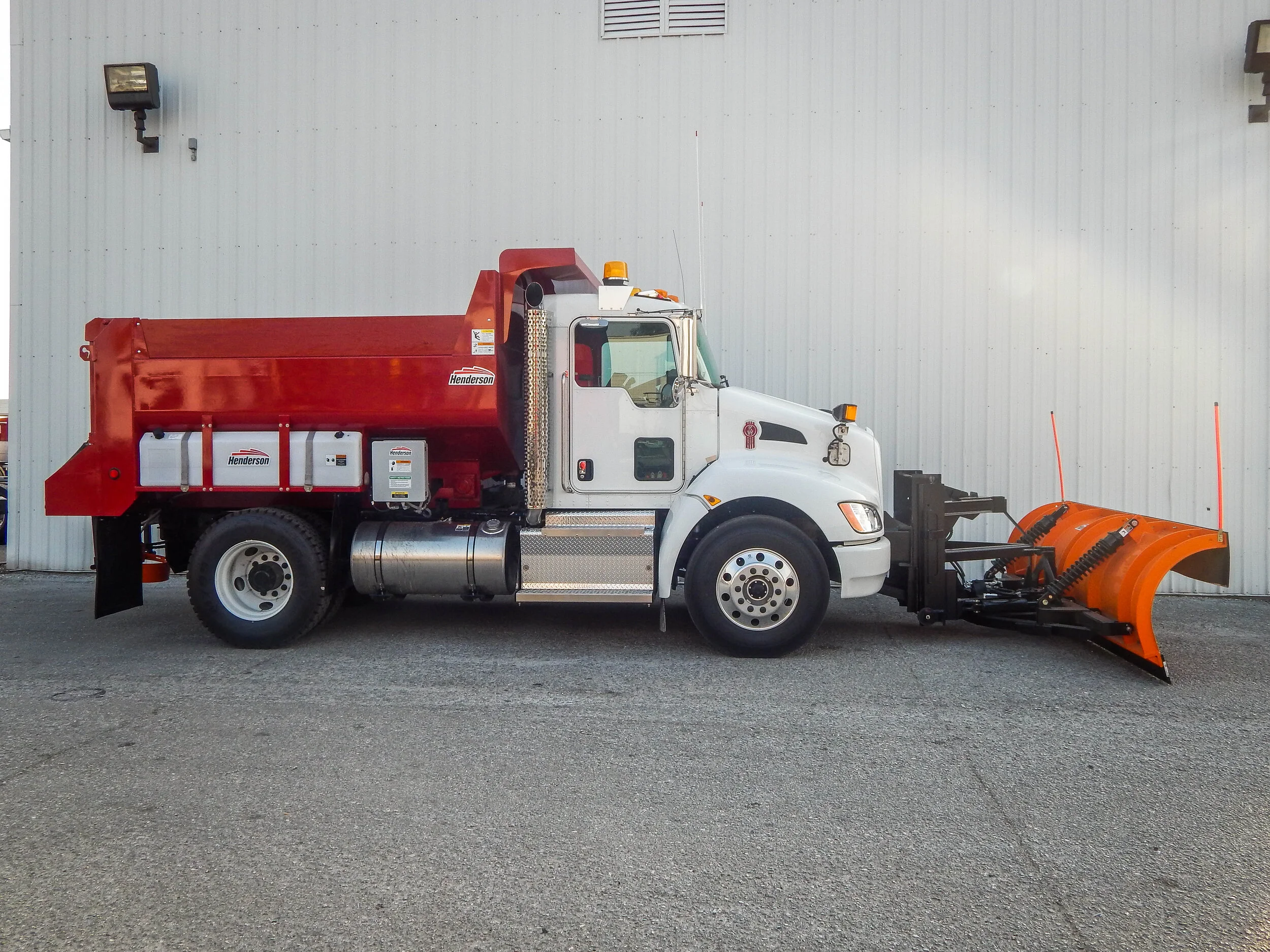 Snow & Ice Plow & Salt Truck Equipment IL, IN, KY & OH — Palmer Power & Truck Equipment