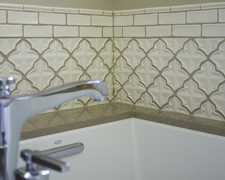 Bathroom tile backsplash Ideas and designs