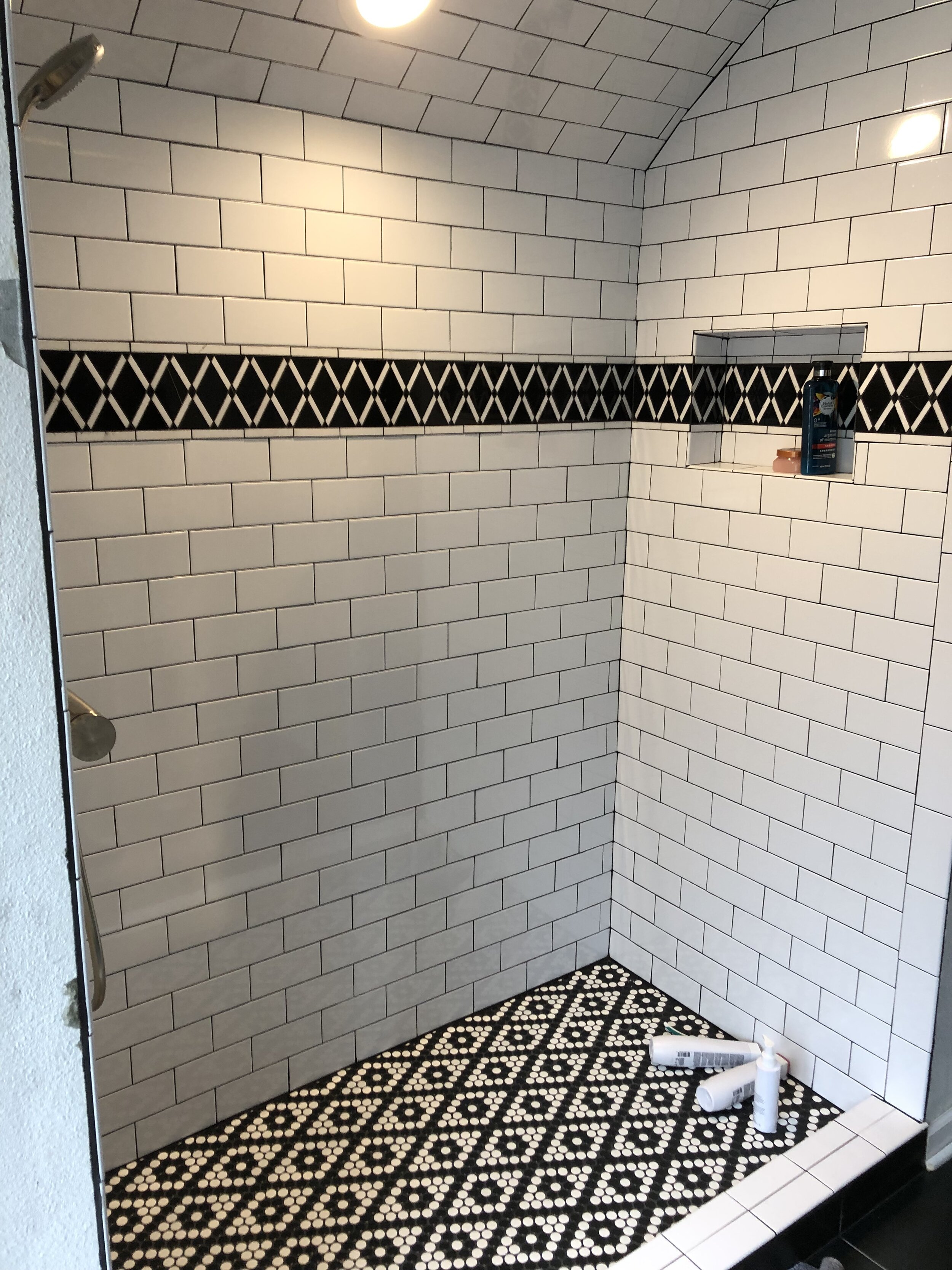 Black &amp; White bathroom ideas