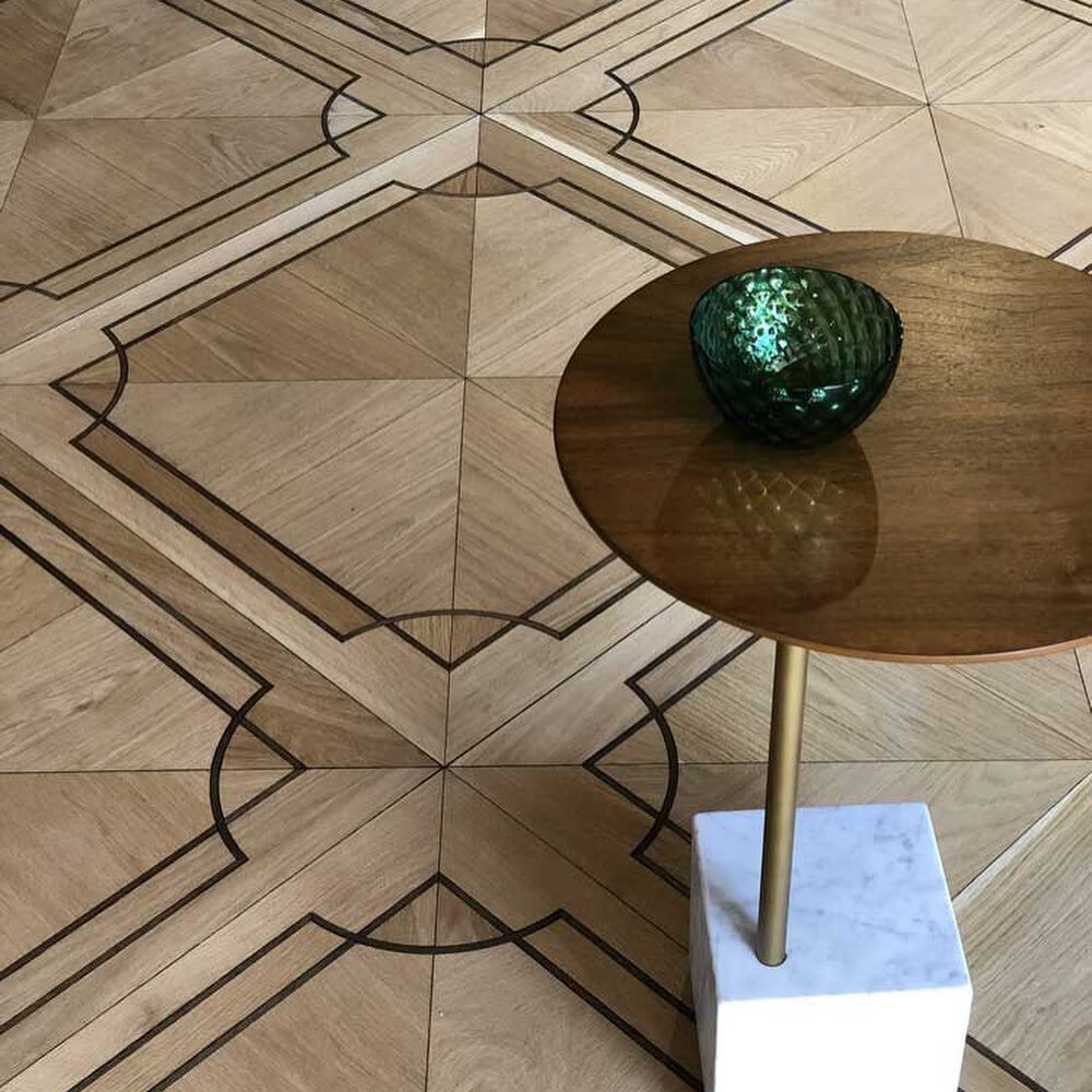 Not your Grandma&rsquo;s parquet floor!  French Oak in stunning patterns and stain options. Exclusively at @bellatiledelafield 
.
.
.
.

#tileobsessed #designobsessed
#tileaddiction  #tileart #tile #stone #mosaictile #designideas #design #interiorins