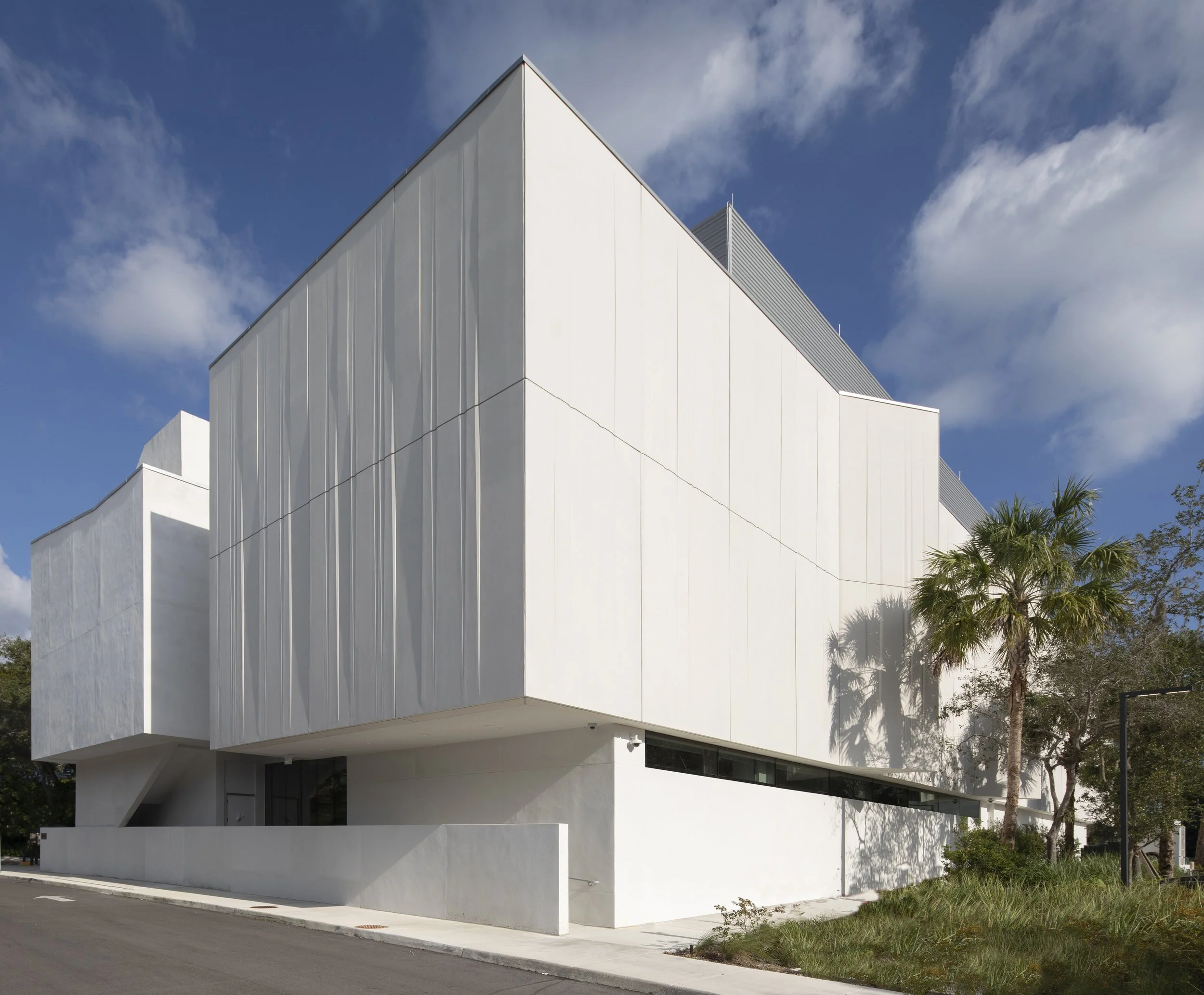 Ransom Everglades STEM 1.jpg