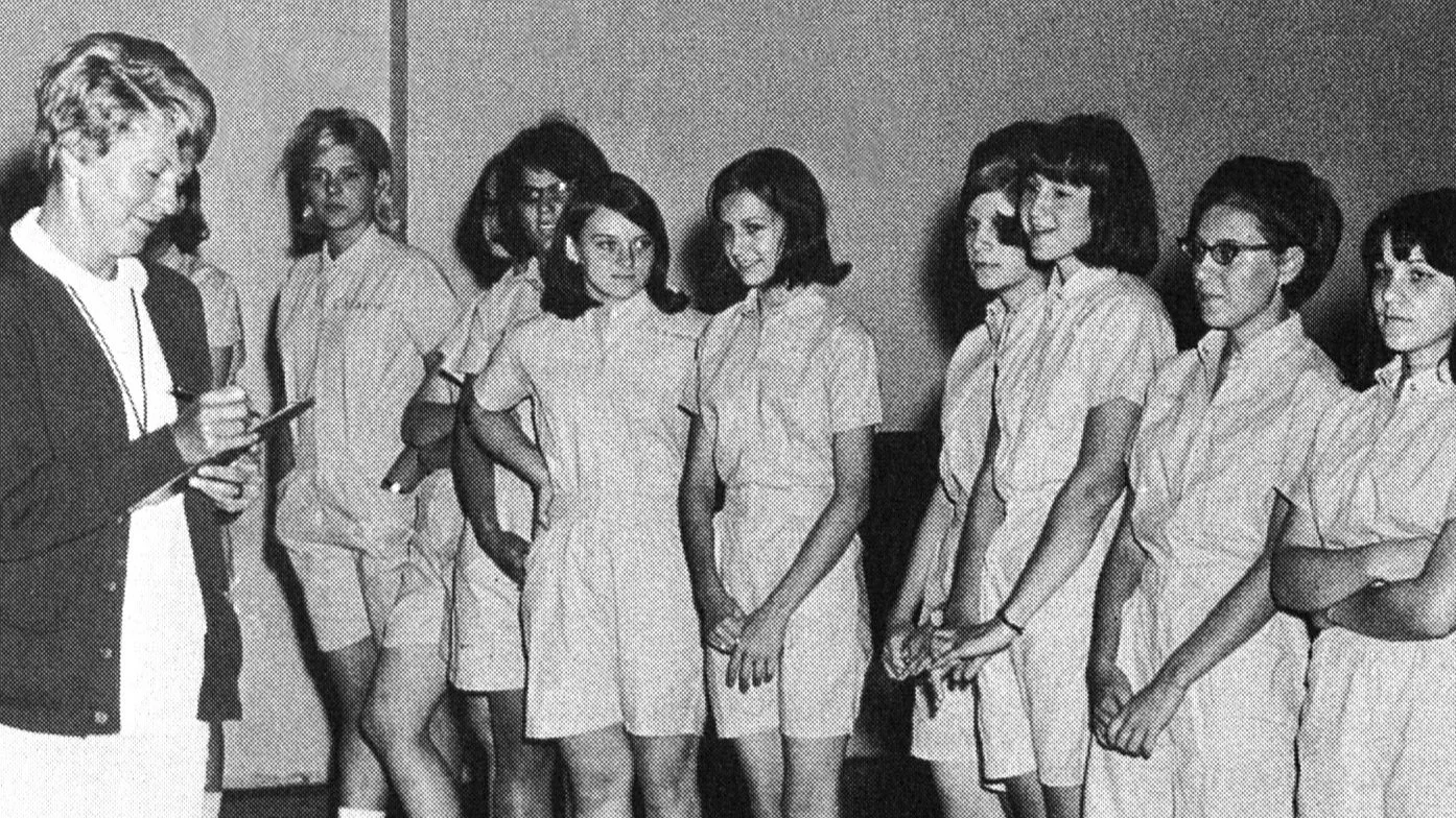 Bernie+Crummie+Gym+Class+1968.jpg