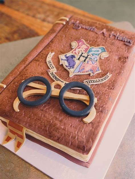 Harry Potter Cake.jpg