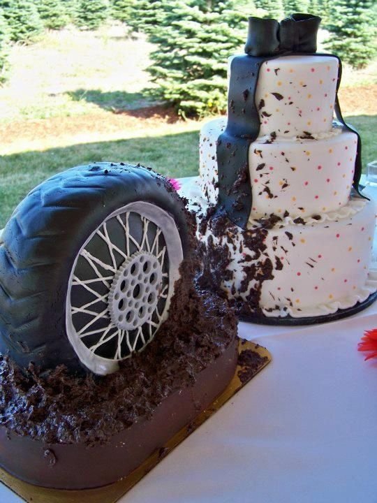 Mud grooms cake.jpg