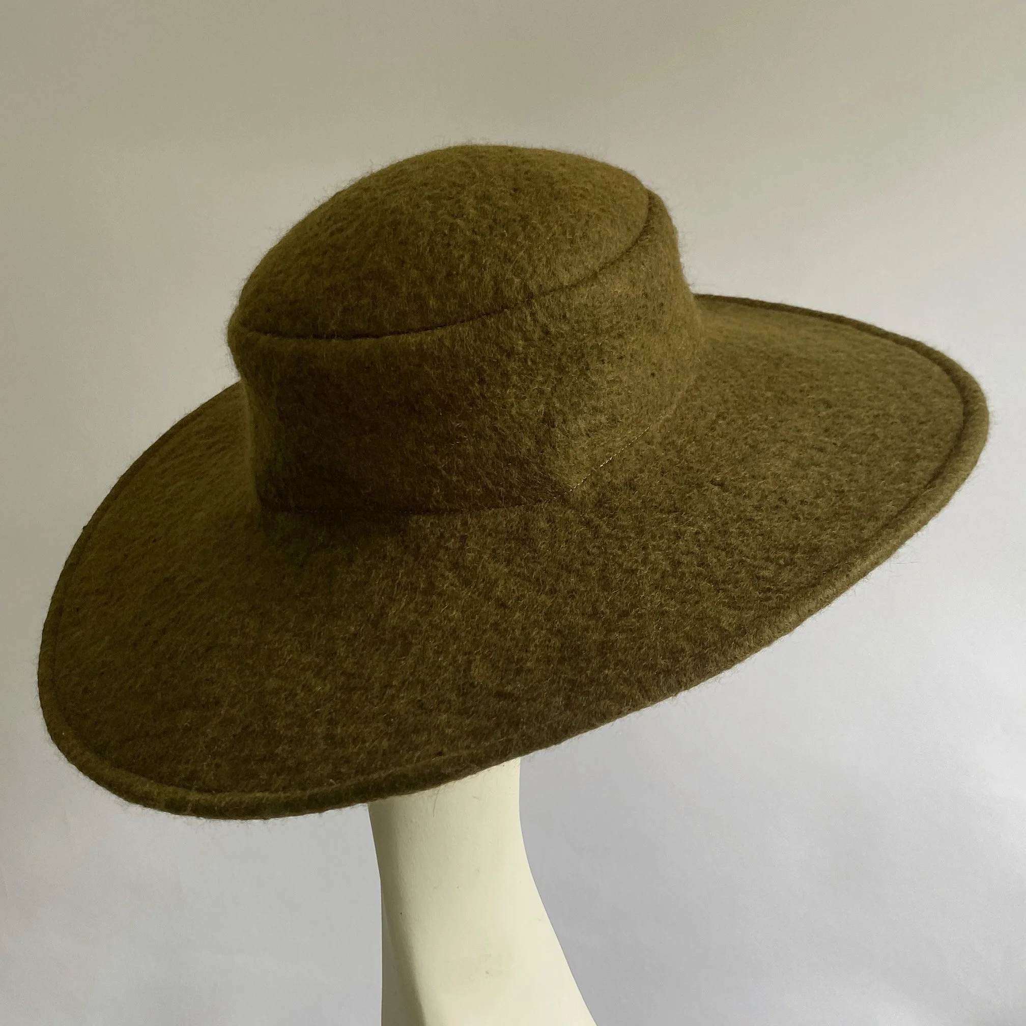 Roamer Caper Right.jpg