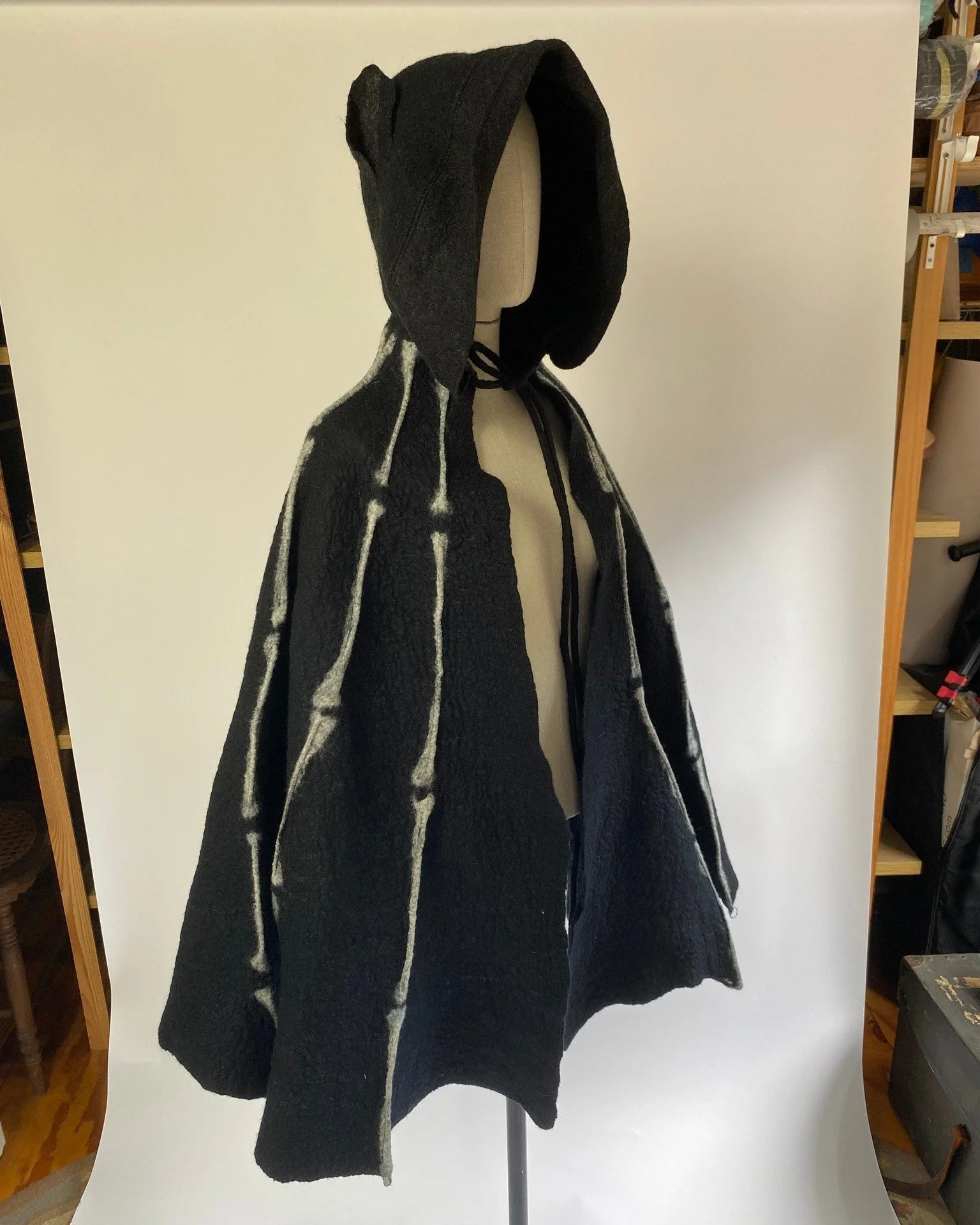 A few months back we got an awesome custom order request for this incredible bone cape. It turned out so cool that I immediately knew I would be making another one and I figured @New York Comic Con was the perfect show to bring it to! We have been wo