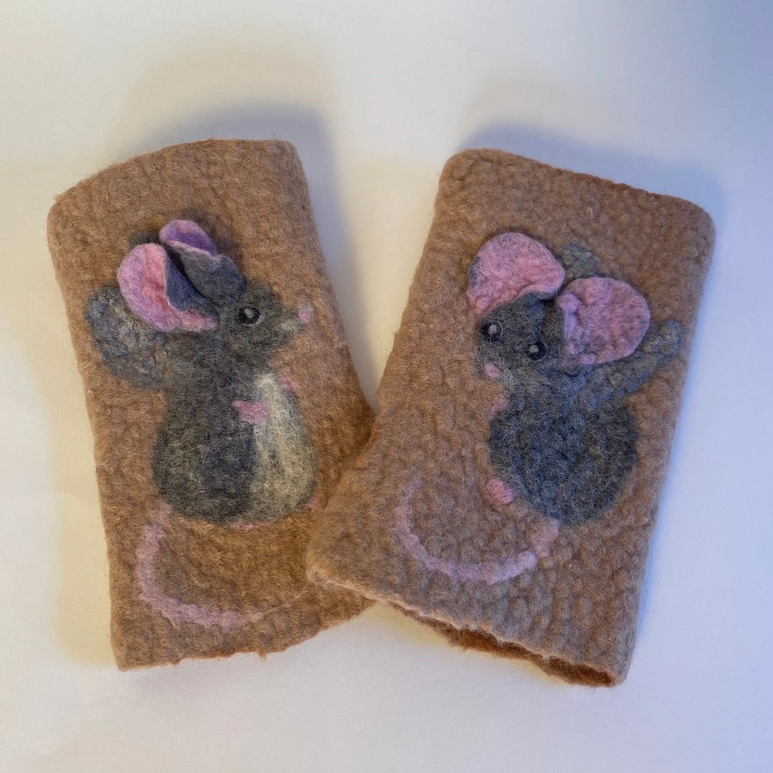 This was a recent custom order for faerie mouse mittens. They were so so fun to make and I am super happy with how they turned out! We busy preparing for American Craft Made in Baltimore which is just two weekends away. I will be there Friday, 2/20 t
