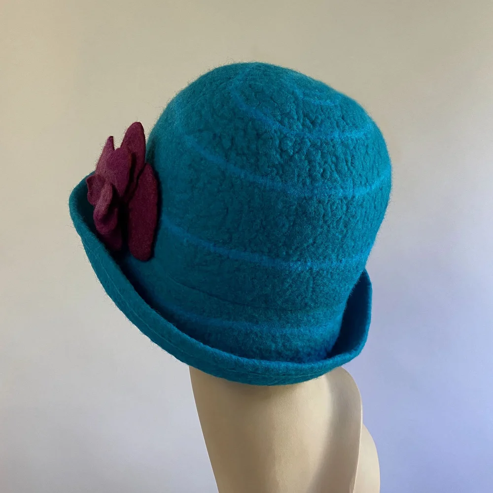 Miss Fitt Felted Black Wool Cloche Hat with Pink Felt Flowers Irene Cloche - Vintage Ladies Hat — Miss Fitt & Co. ~ Moss Fête main image 4