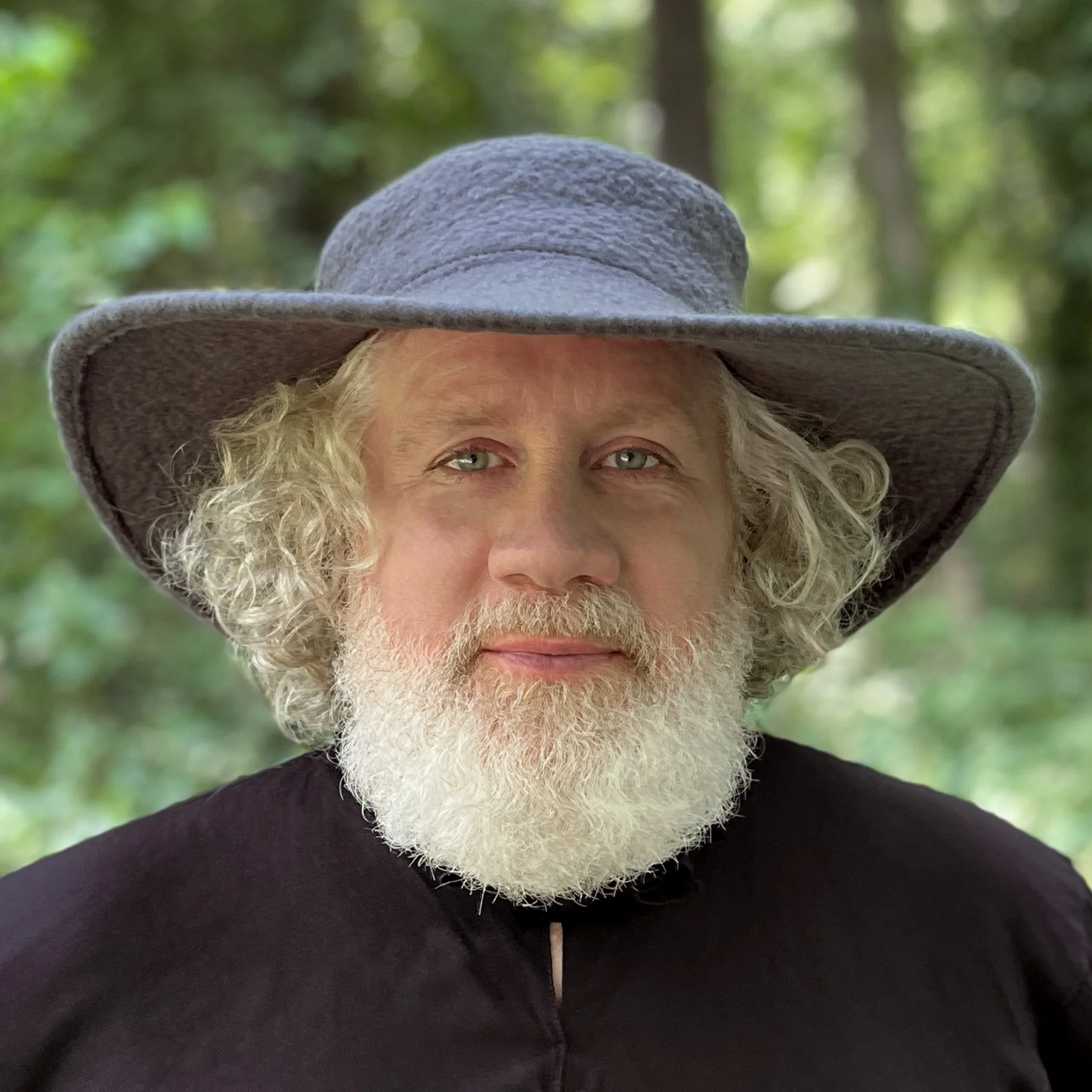 Roamer Grey Front.jpg