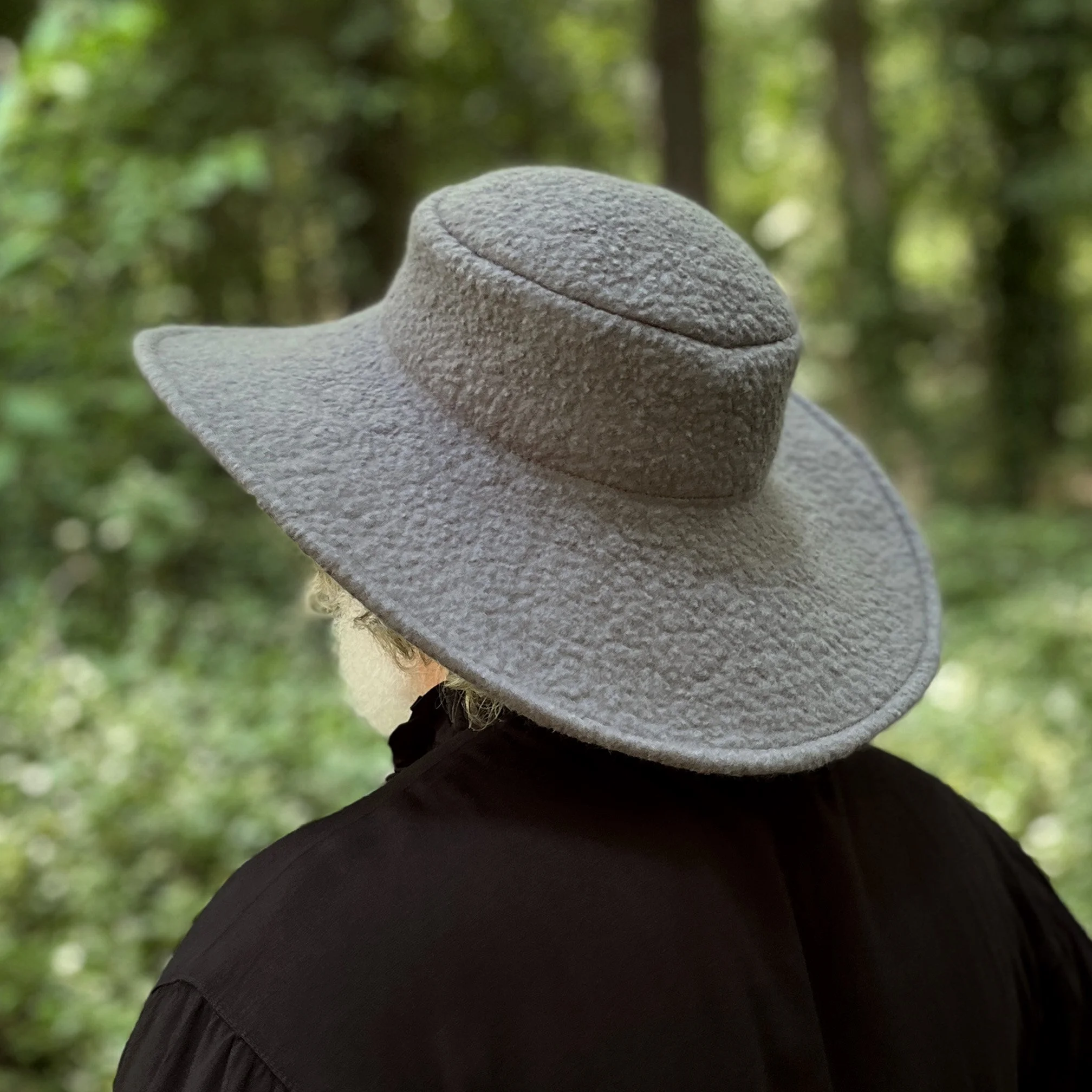 Roamer Grey Back Angle Left.jpg