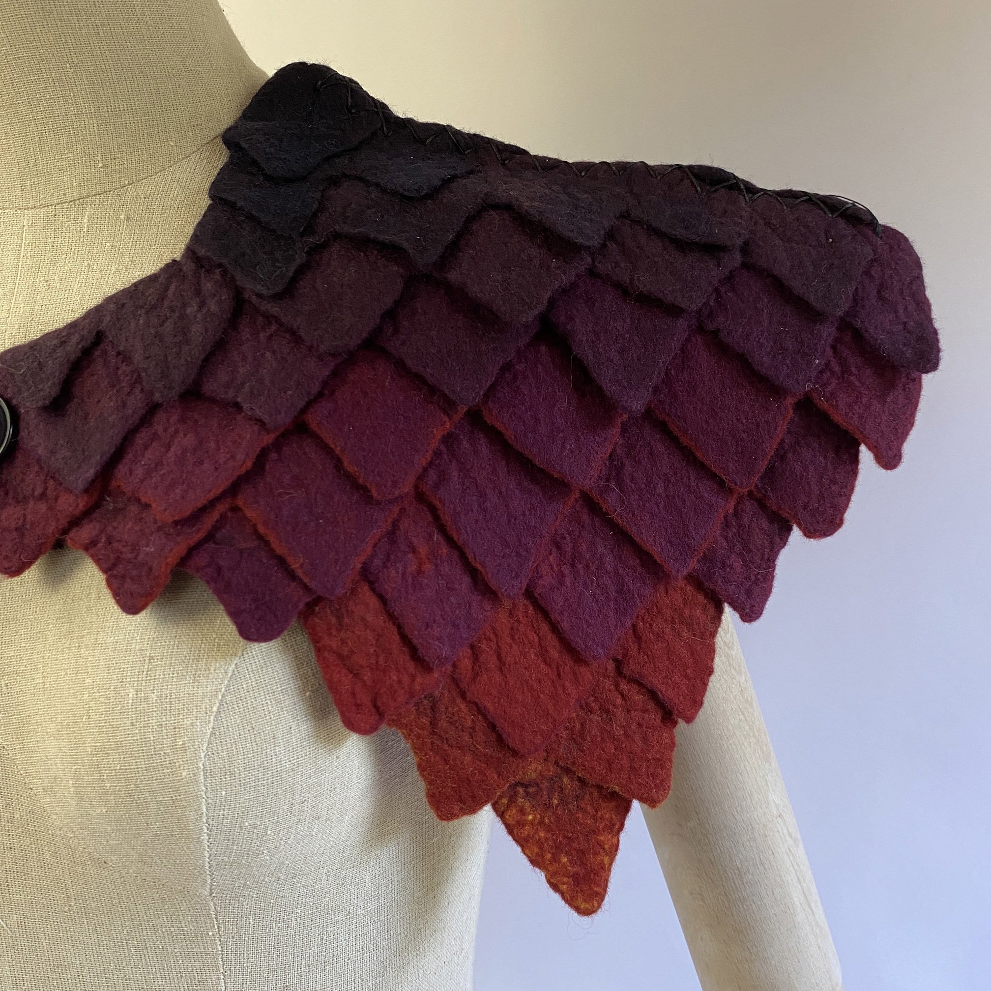 Collar Sunset Front Left.jpg