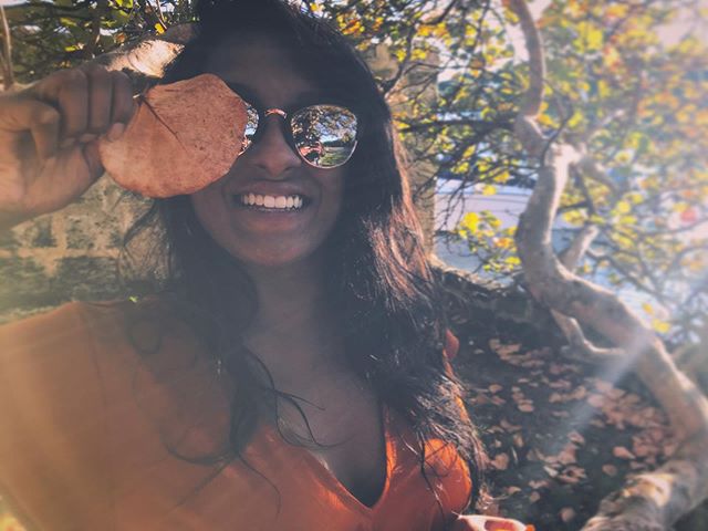 Bermudaful Bee

#natural #leaf #bluewater #explore  #bermudaful #bae #smile #savannahinbermuda