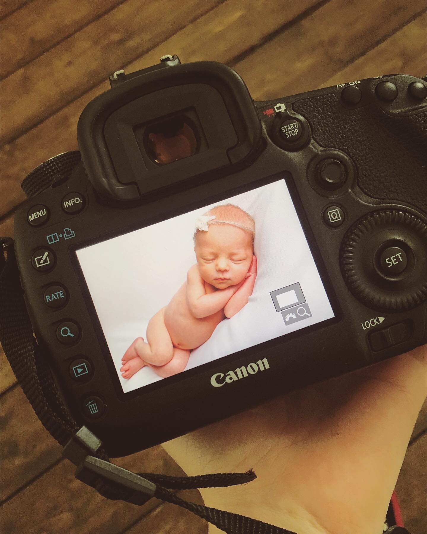 Sneak peek from Madison&rsquo;s session 😍 

#newbornphotography #newborn #newbornbaby #newbornbabygirl #newbornphotographer #newbornposes #newbornprops #newbornphoto #staffordshirephotographer #lichfieldphotographer #lichfield #lichfieldphotographys