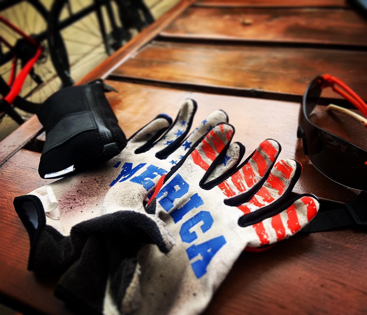 I&rsquo;ve put these @handupgloves through the ringers for 3 years now. They have gained a lot of character, a few holes, and gotten a bit faded. Yet they still provide the same message and get the job done! Happy 4th of July weekend everyone. Go hav