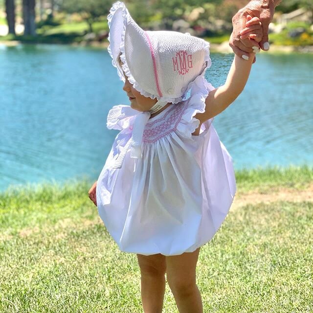 Sunday&rsquo;s are meant for bonnets! 🎀#bonnetbaby #babybonnet #babybonnets #bonnet #thebeaufortbonnetcompany #tbbc #babygirl #toddlergirl #toddlergirlfashion #keepthemlittle #sundayfashion #preppystyle #preppy #preppyfashion #preppygirl #preppylitt