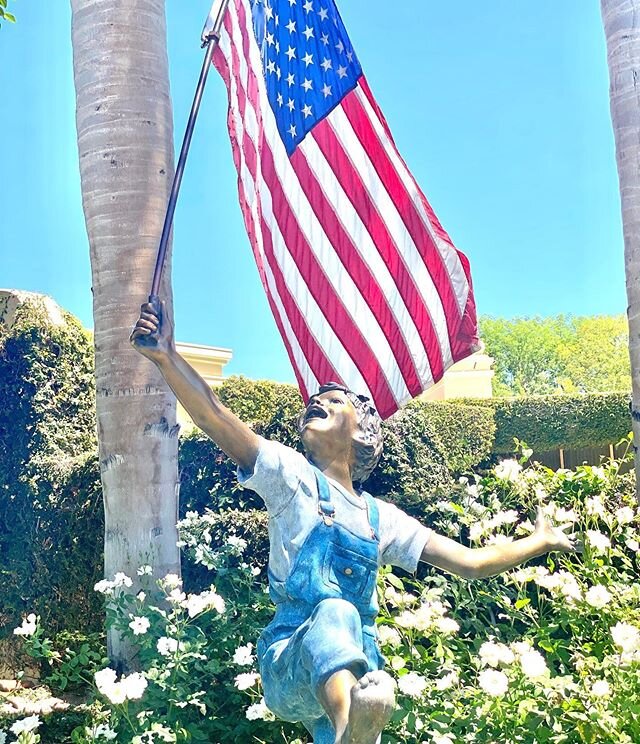 &ldquo;Home of the free, because of the brave!!&rdquo; Thank you for your service! Thank you for our freedom! 🇺🇸 #memorialday #memorialdayweekend #redwhiteandblue #proudtobeanamerican #thankyou #thankyouforyourservice #usa #usa🇺🇸