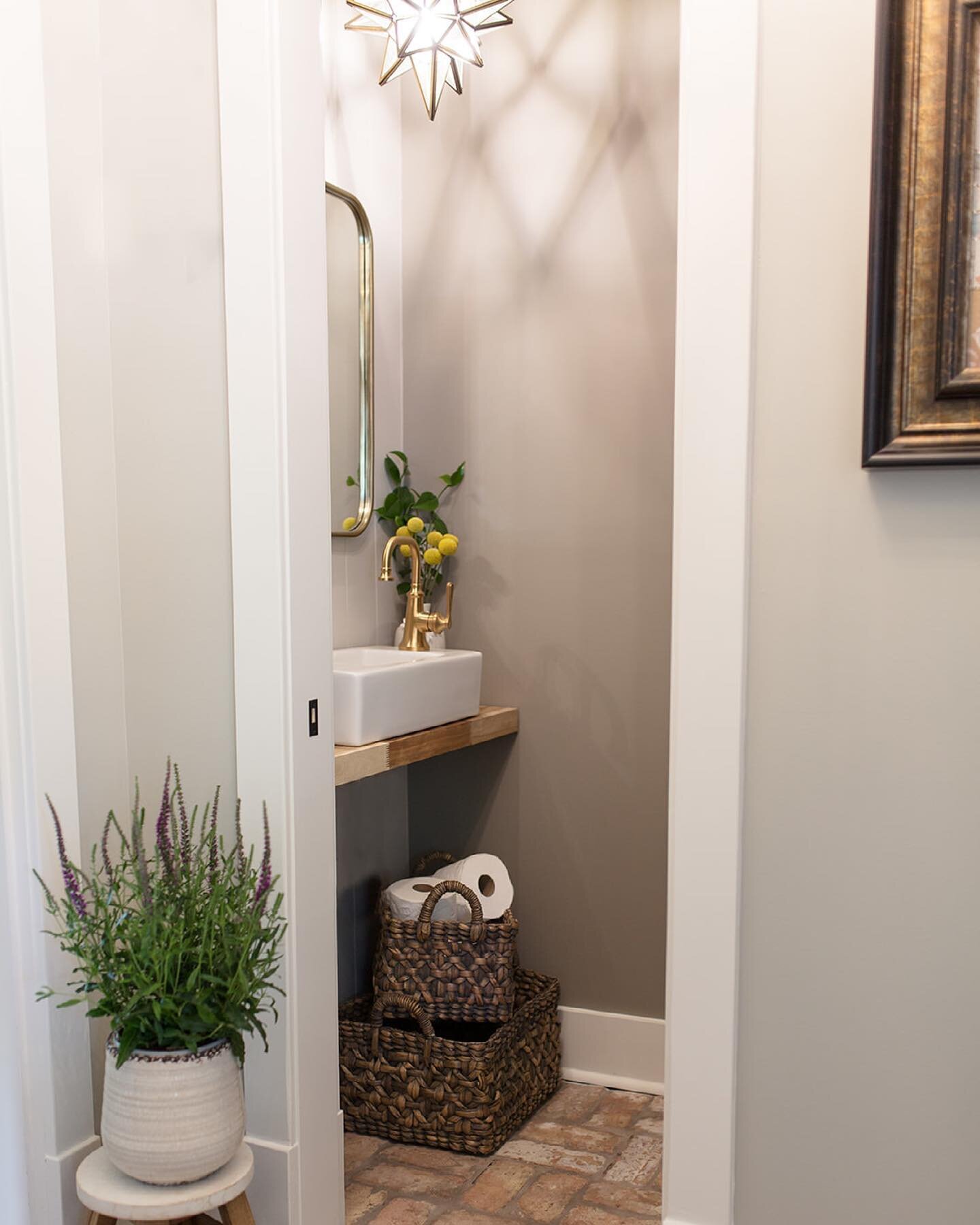 When there is no access to a bathroom unless you go through a bedroom you create the worlds smallest powder bathroom 😝. builder @pritchettsmithbuilders photo by @kmosleyphotography #powderroom #historicdowntownfranklin #nashvilleinteriors