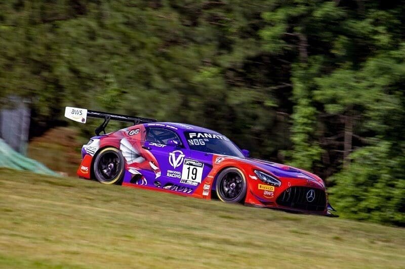 Thanks for the feature, @virnow! Many of my favorite photos are from VIR. Can't beat that forested setting, the rolling hills, and all that green, green, green. 😉

Posted @withregram &bull; @virnow #FridayVibes with @erinvogelracing and @michaelcoop