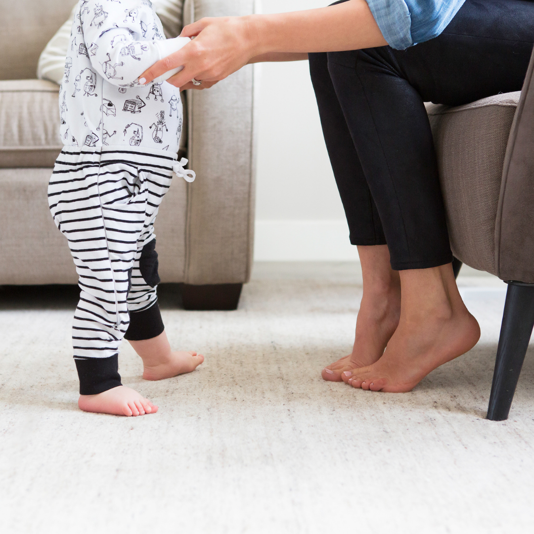 Girls Night #166: Becoming a Mom: The Advice I Needed most in Those First few Months