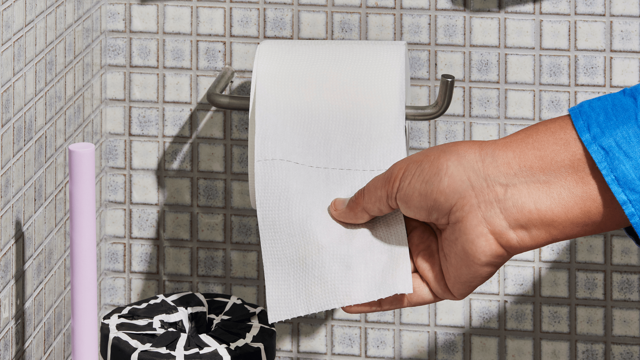Hello Tushy vs Who Gives A Crap: Which TP is Right For You?