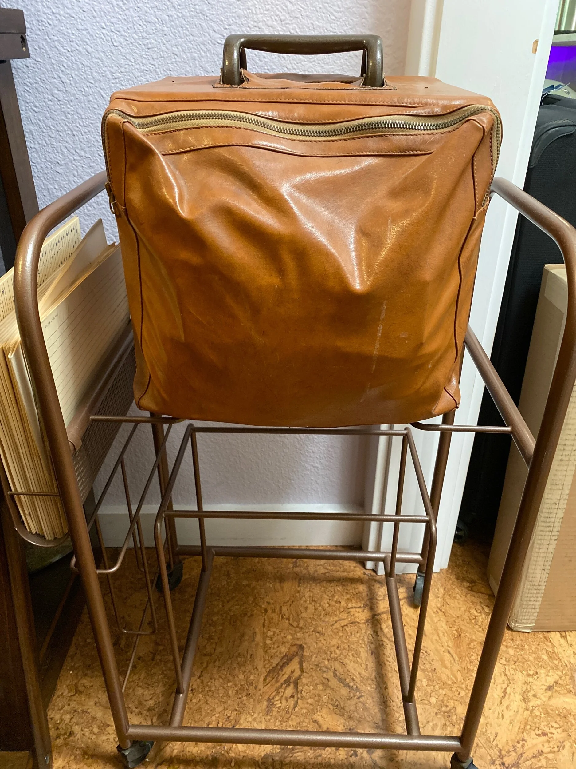 26D19140-986D-4F9B-84EC-A26EAA59A30C