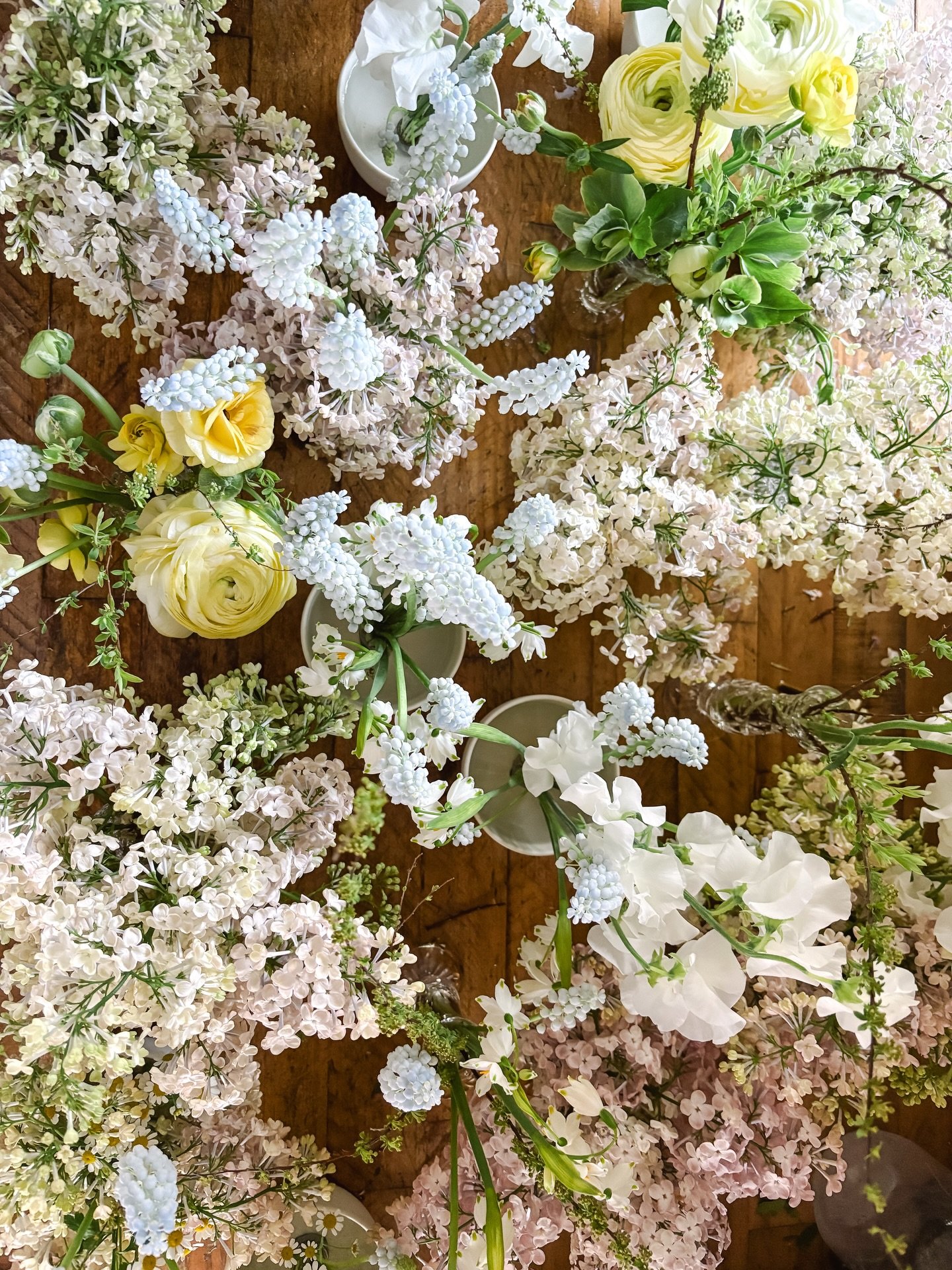 Spring 2025 at The Botany House 

#weddingseason #fineartflorals #countrysidewedding #bts #floraldesigner