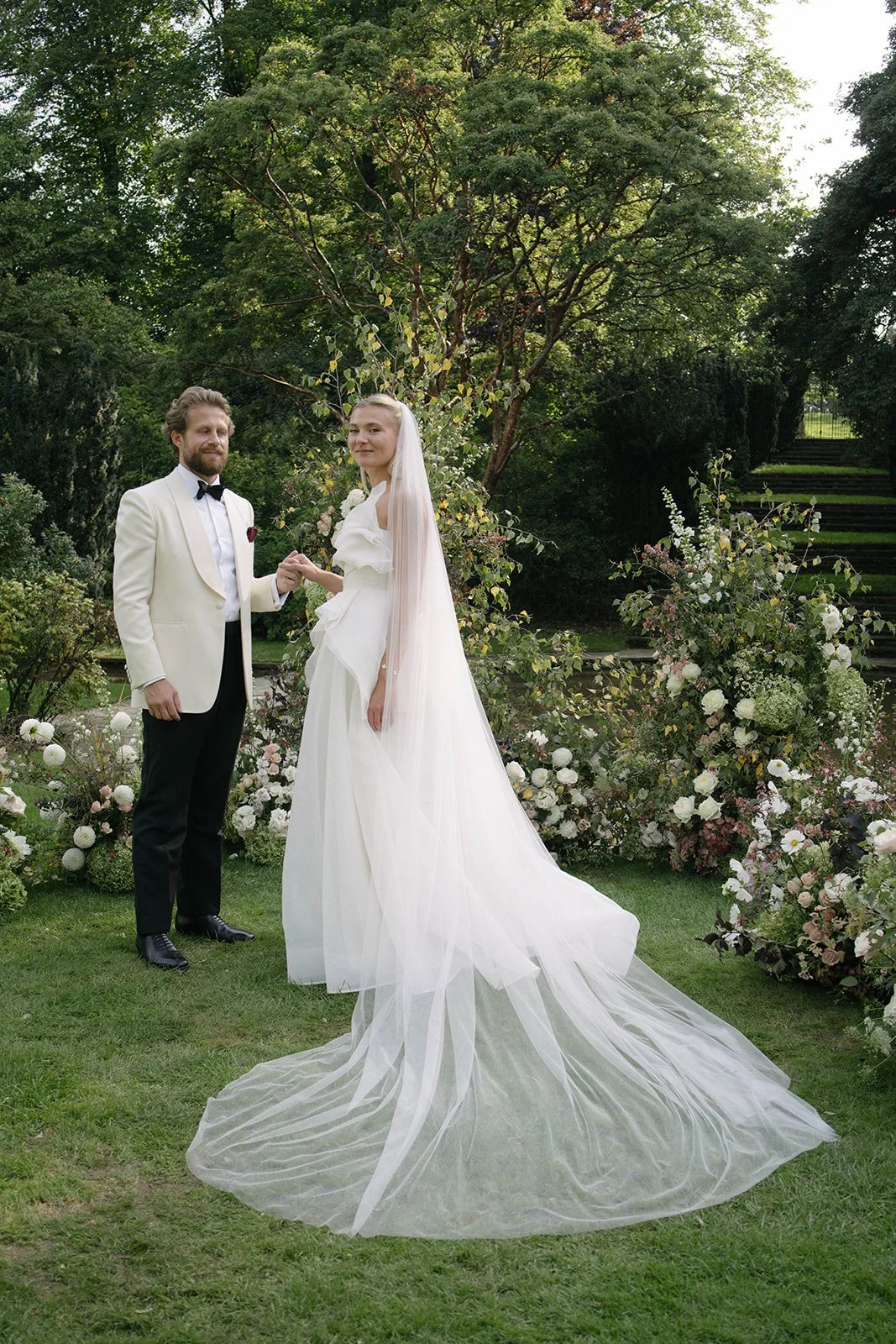 Finolla and Matt at Cornwell Manor in The Cotswolds